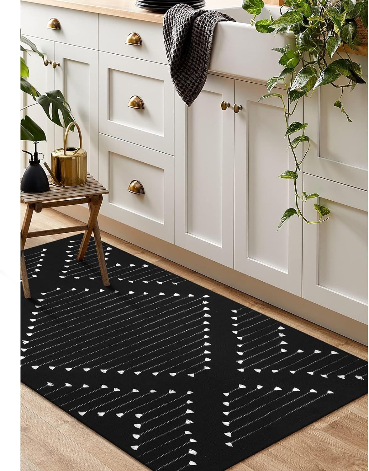 LIVEBOX Black Outdoor Entryway Rug, Washable Boho Porch Rug Cotton Front Door Mat, Moroccan Woven Area Rugs Throw Carpet for Layered Front Door (2.3' x 3.6')