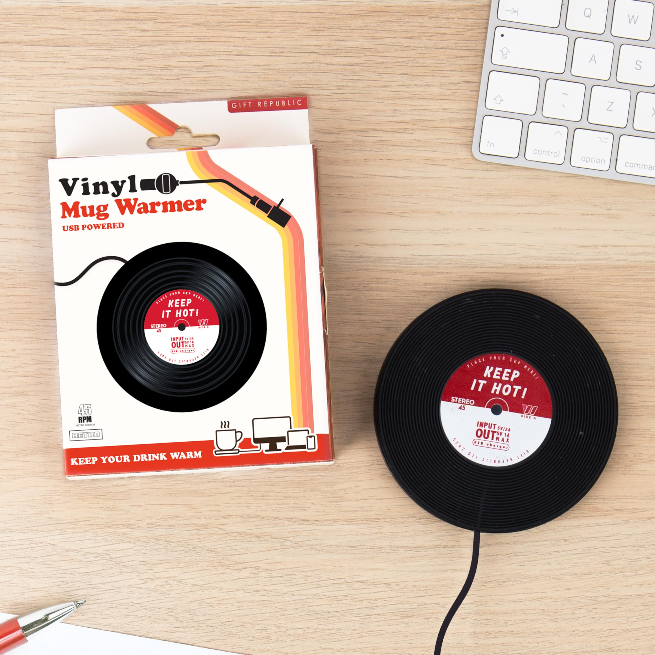 Gift Republic Chauffe-Tasse USB – Design rétro en Vinyle – Garde Le café et Le thé au Chaud à Votre Bureau – Chauffe-Boisson Chaude alimenté par USB – Cadeau Amusant pour Les Amateurs de Musique et
