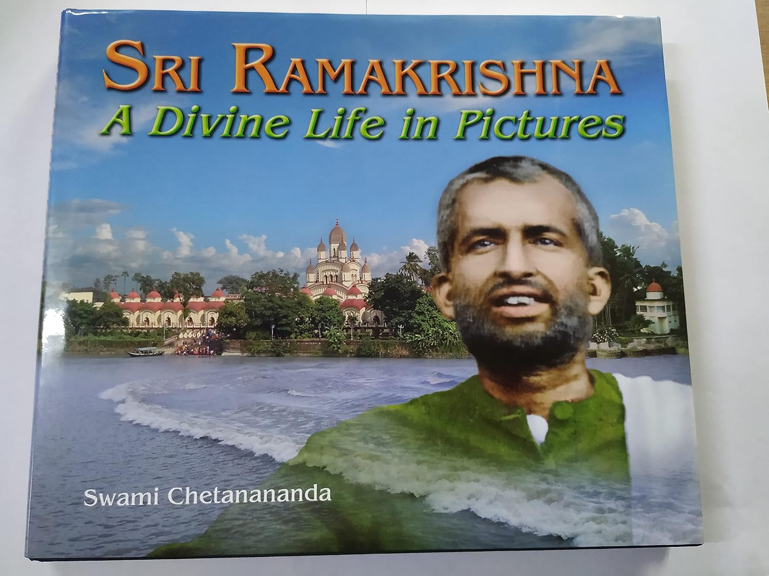 Buy SRI RAMAKRISHNA A DIVINE LIFE IN PICTURES Book Online at Low Prices