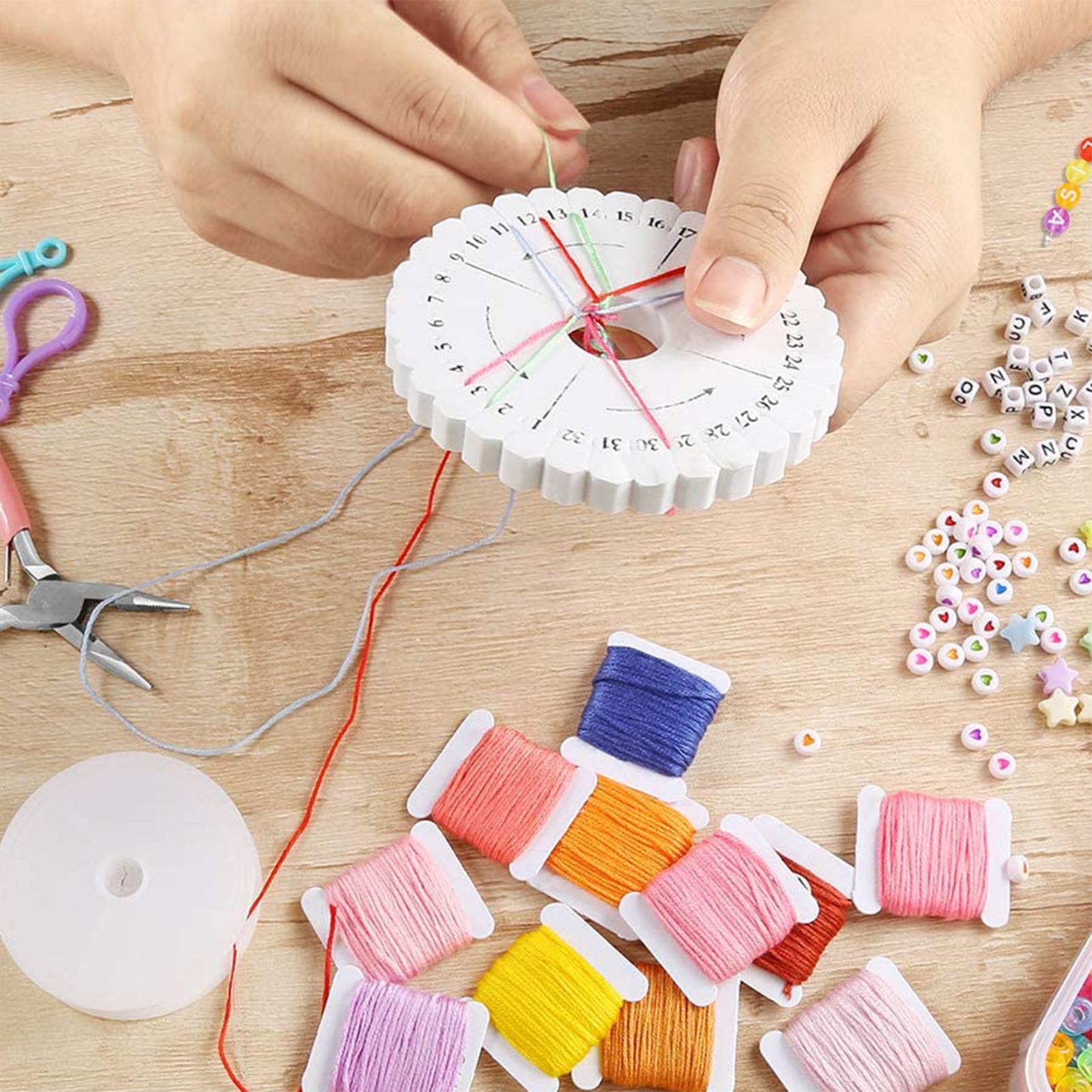 Armband-Herstellungsset mit 3352 Perlen, Schmuckherstellungszubehör für Kinder und Anfänger, verschiedene Stile, kräftige Farben, Perlenset, inklusive 48 Werkzeugen und Fäden,