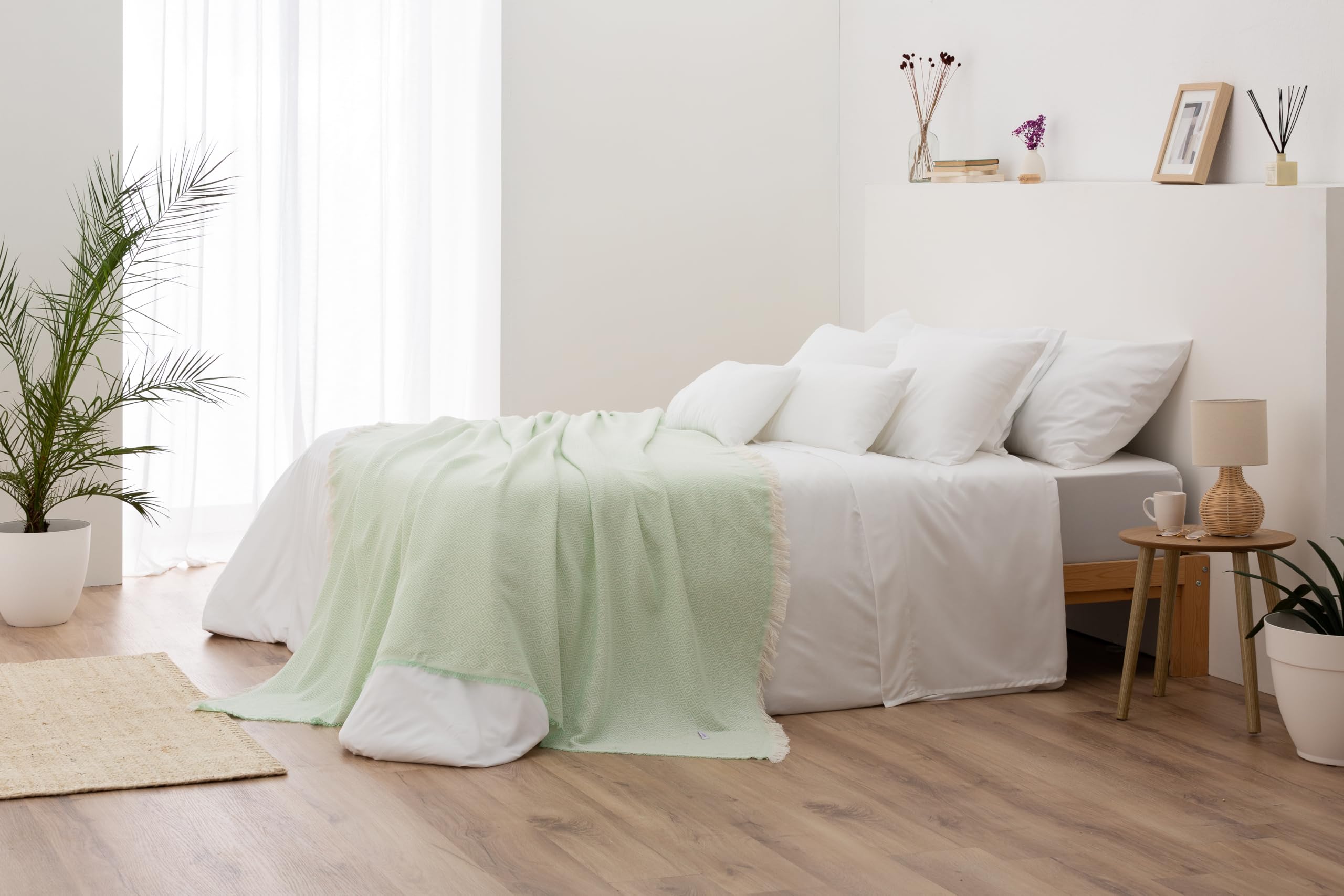 Todocama - Copriletto multiuso per divano, plaid per letto, copriletto, copriletto Jarapas, prodotto in Spagna, armonia. (180 x 260 cm, verde).