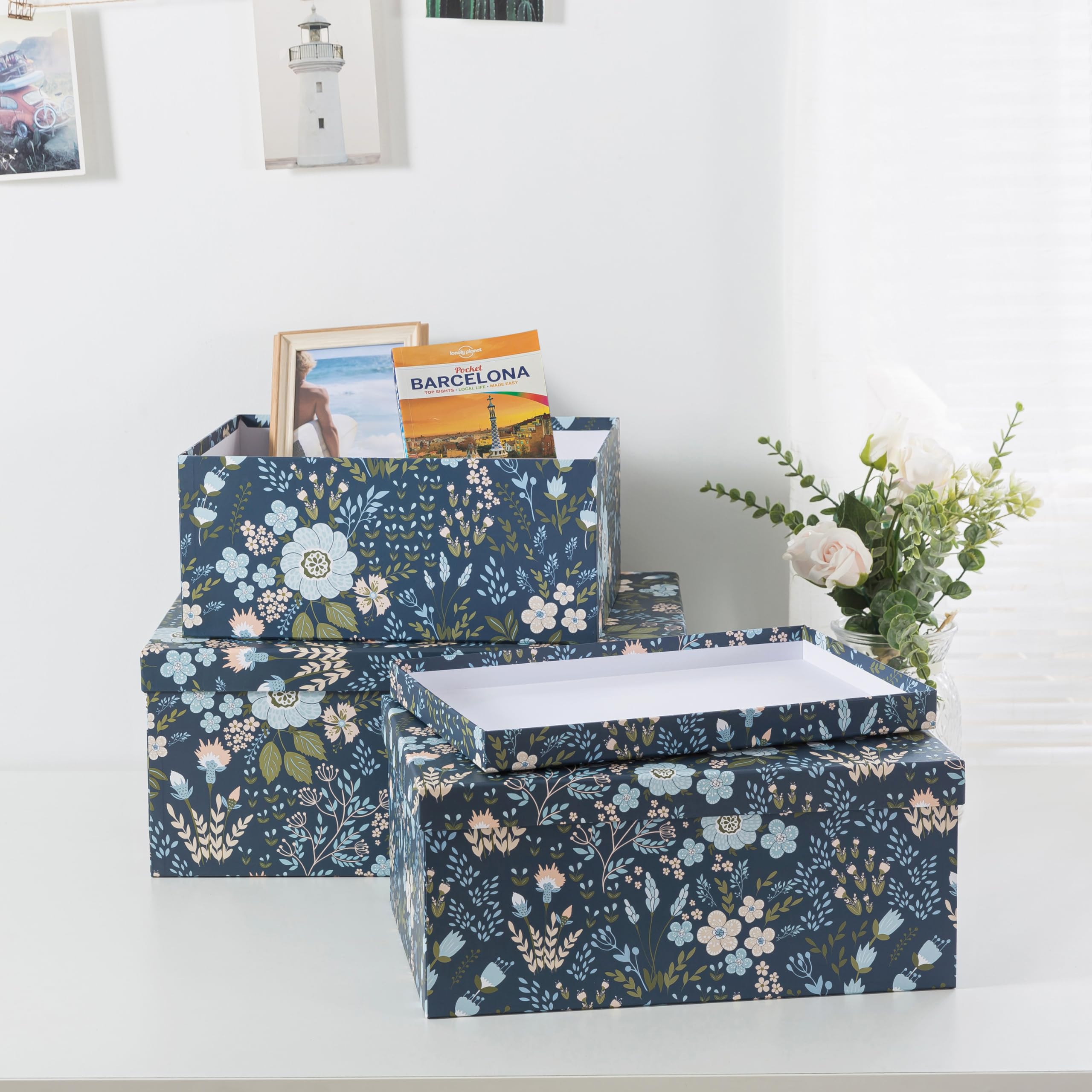 Soul & Lane Cajas de almacenamiento de cartón decorativas florales con tapas, juego de 3 cajas de recuerdo grandes anidadas, almacenamiento de fotos con tapas para decoración del hogar y recuerdos