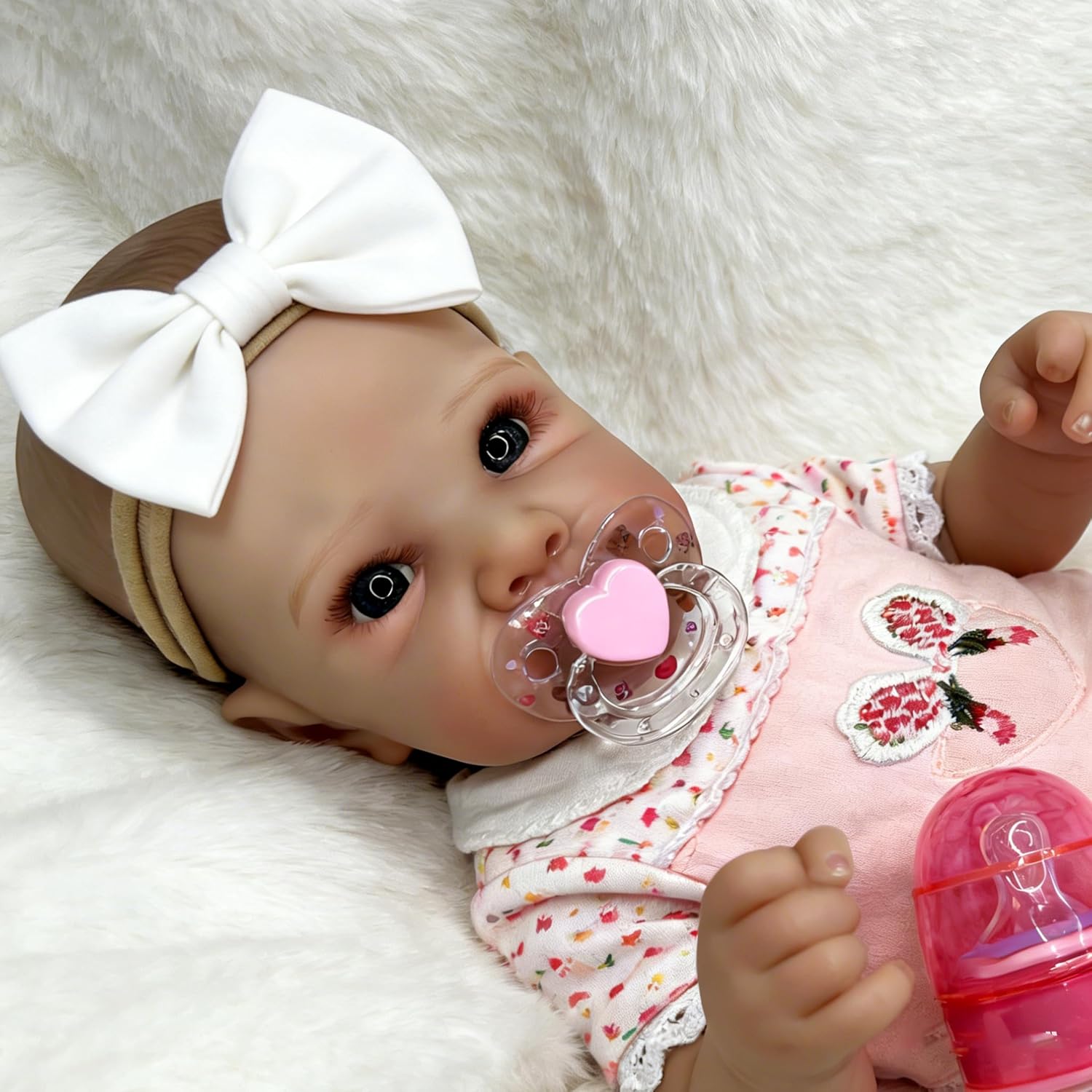 4-Piece Magnetic Pacifier Set for Reborn Doll Accessories Simulates Realistic Soothing and Feeding Cute Pink Collection (Kiss Me, Heart Bear, Rainbow, I Love Mommy)