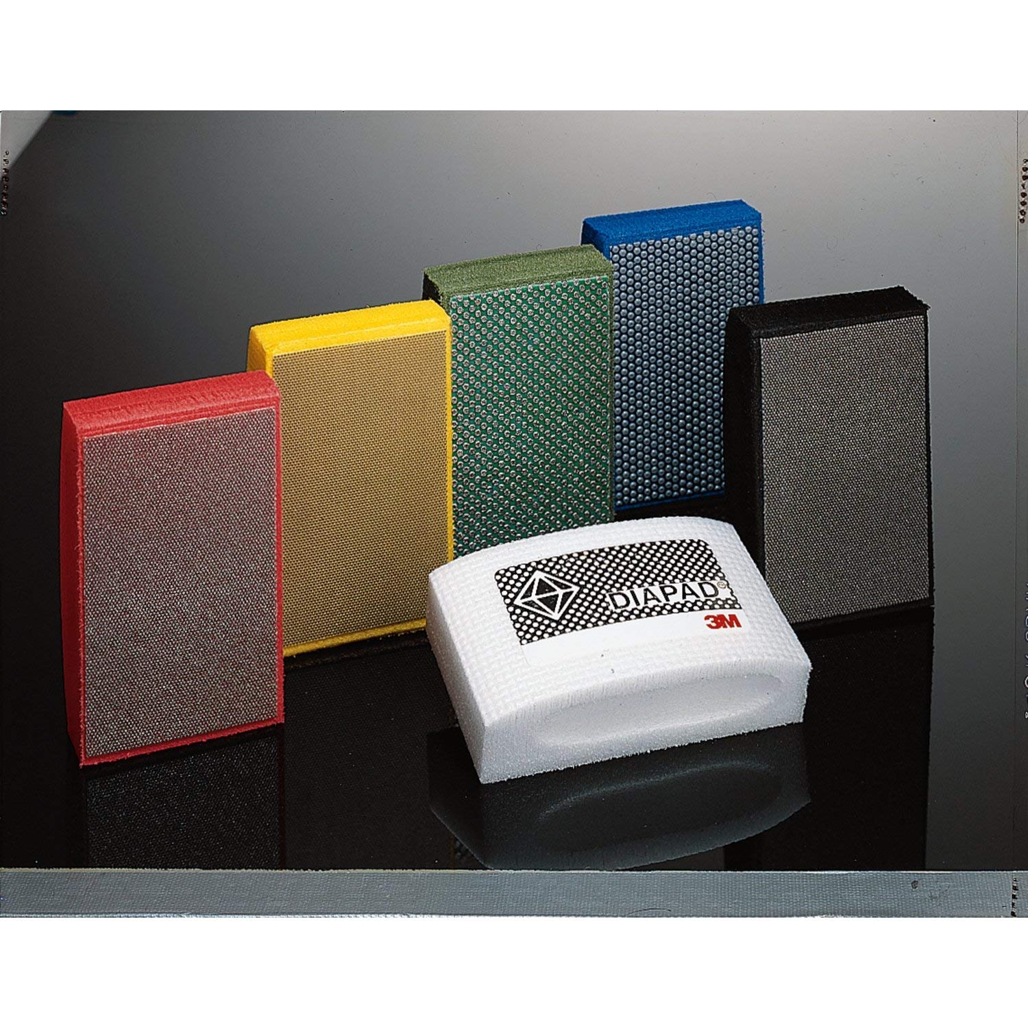 ⭐️半額以下 新品 3M コンパウンド 4個セット仕上げ磨き・ガラス用 3M ⭐️半額以下 新品 3M コンパウンド 4個セット仕上げ磨き・ガラス用 3M