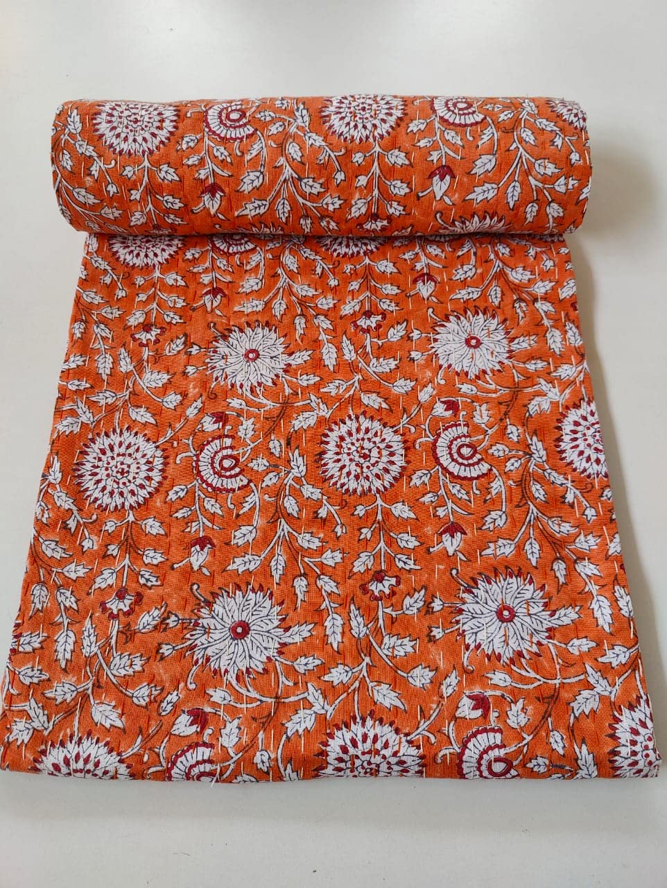 Kalap Indian Handmade Cotton Kantha Quilt Traditional Queen Kantha Quilts Kantha Bedspread Blanket Indian Kantha Queen Bohemian Quilt Throw King Quilt Bed Cover (Orange White, Queen 90 X 108 Inch)
