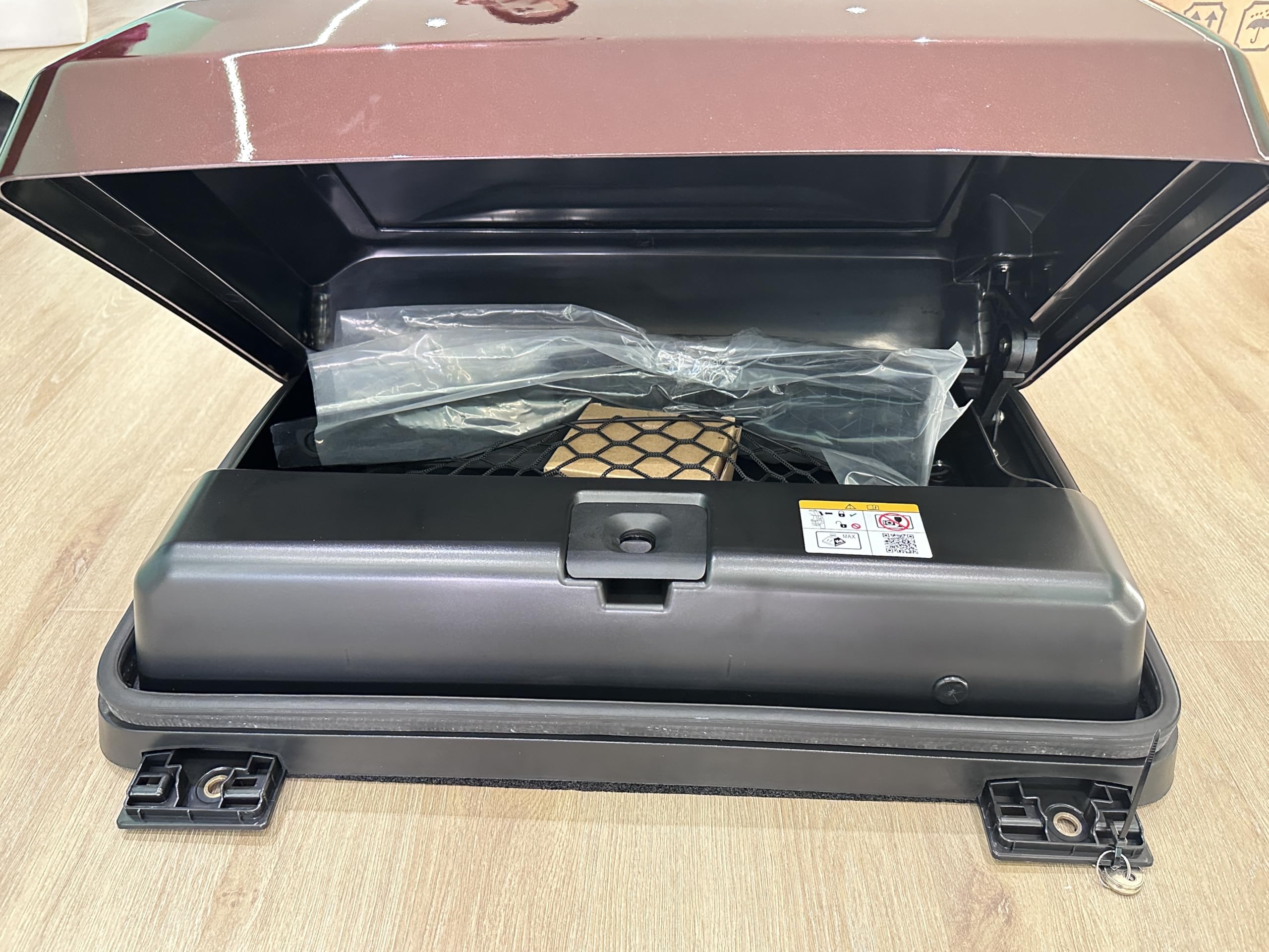 Sedona Red Exterior Side Mounted Gear Box Carrier Fits for Defender 110 90 130 2020-2025