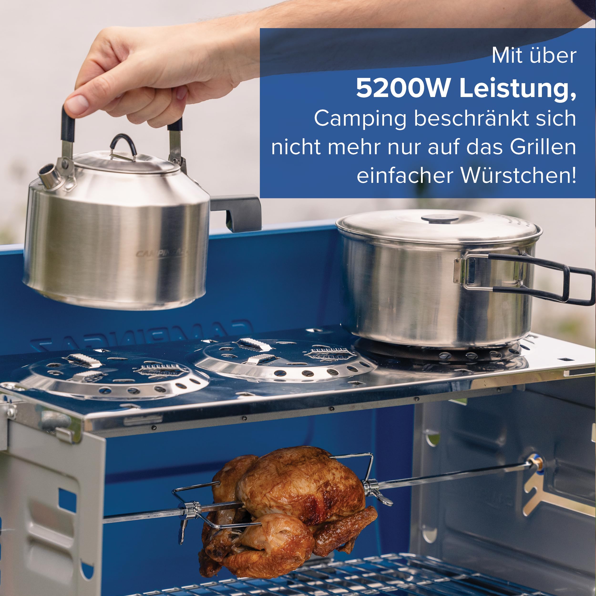 Campingaz Camping Grill Pueblo IV 200 SGR, Gasgrill Camping mit abnehmbaren Füßen, tragbarer Grill und 3-fach Kocher in einem Koffergrill, inkl. Drehspieß, 5.200 Watt, 72,5 x 54 x 108 cm