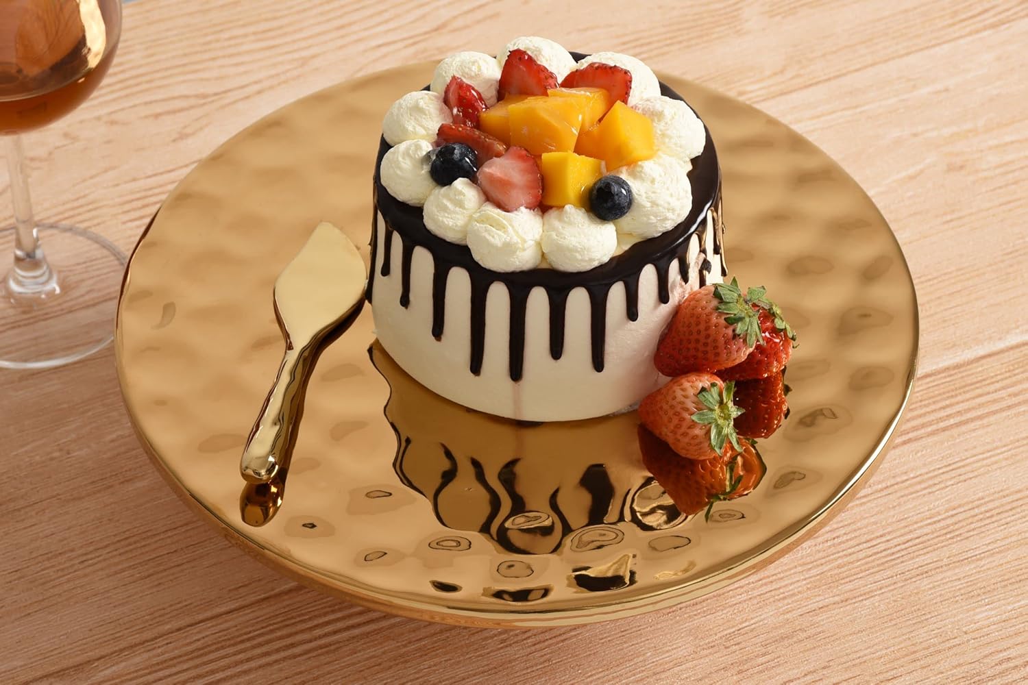 Pampa Bay Wood Look Titanium-Plated Porcelain Cake Stand, 11.8 Inch, Gold/White/Wood Look