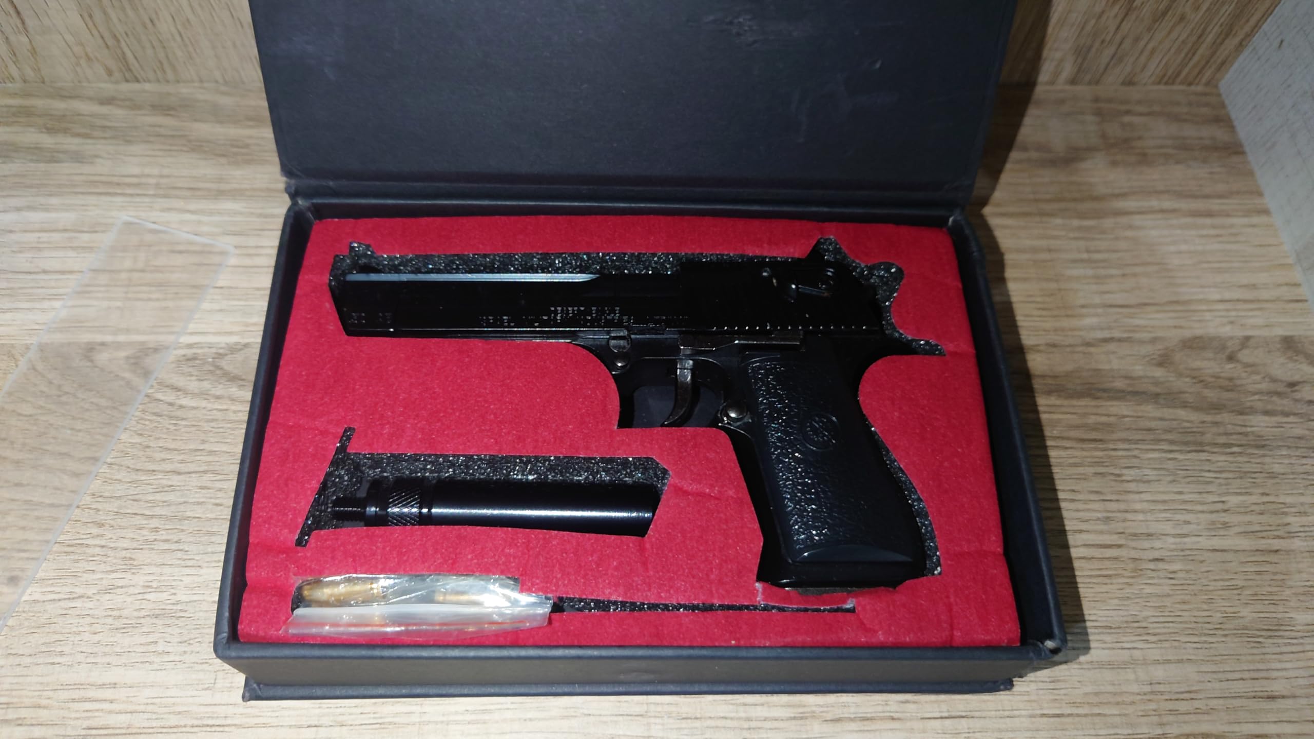 Amazon | 1/2スケール ミニチュアモデルガン デザートイーグル