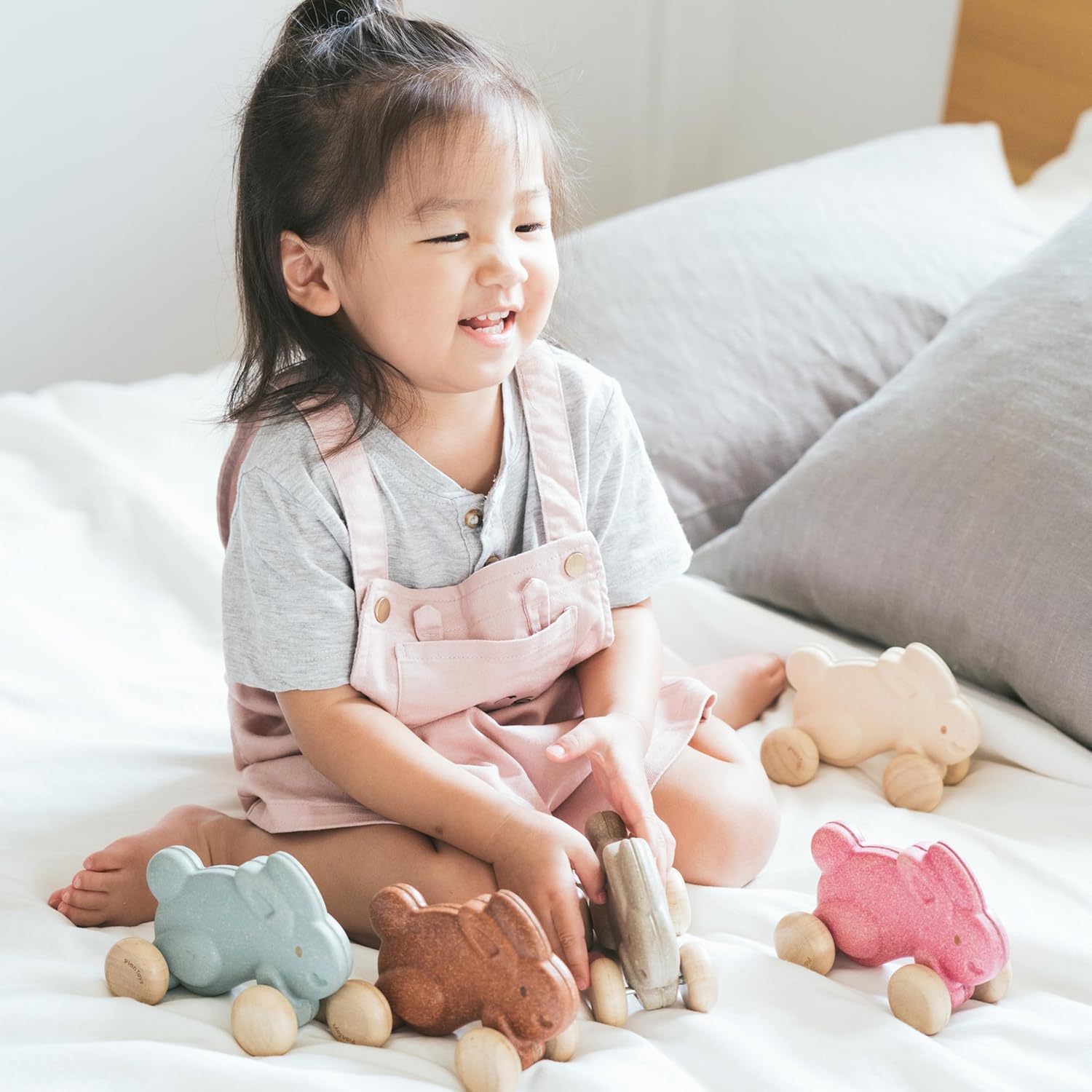 PlanToys® Brown Push Along Bunny Wooden Montessori Movement and Coordination Toy | Gross Motor, Rhythm and Cause & Effect Early Learning Activity | Eco Friendly Push Toy for Active Play