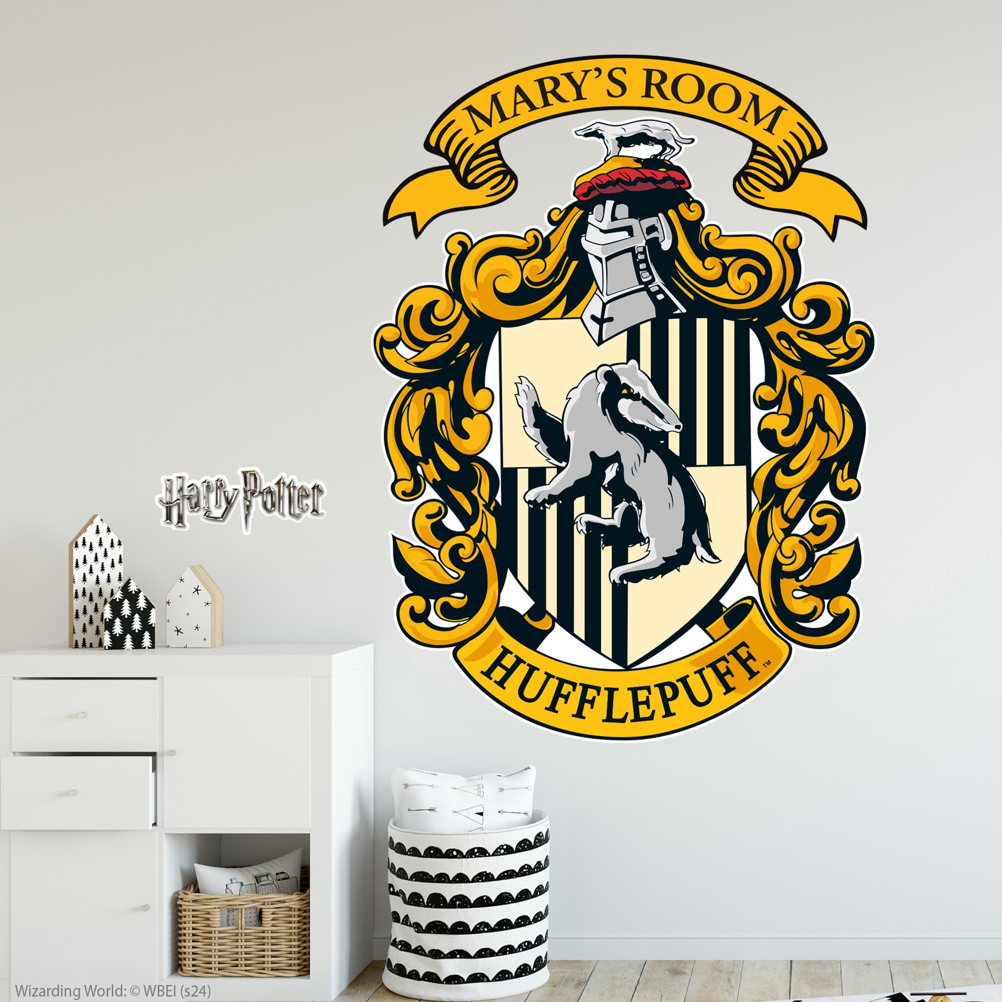 Harry Potter Wall Sticker – Hufflepuff Crest & Personalised Name Wall Decal Wizarding World Art (60cm Height x 45cm Width)