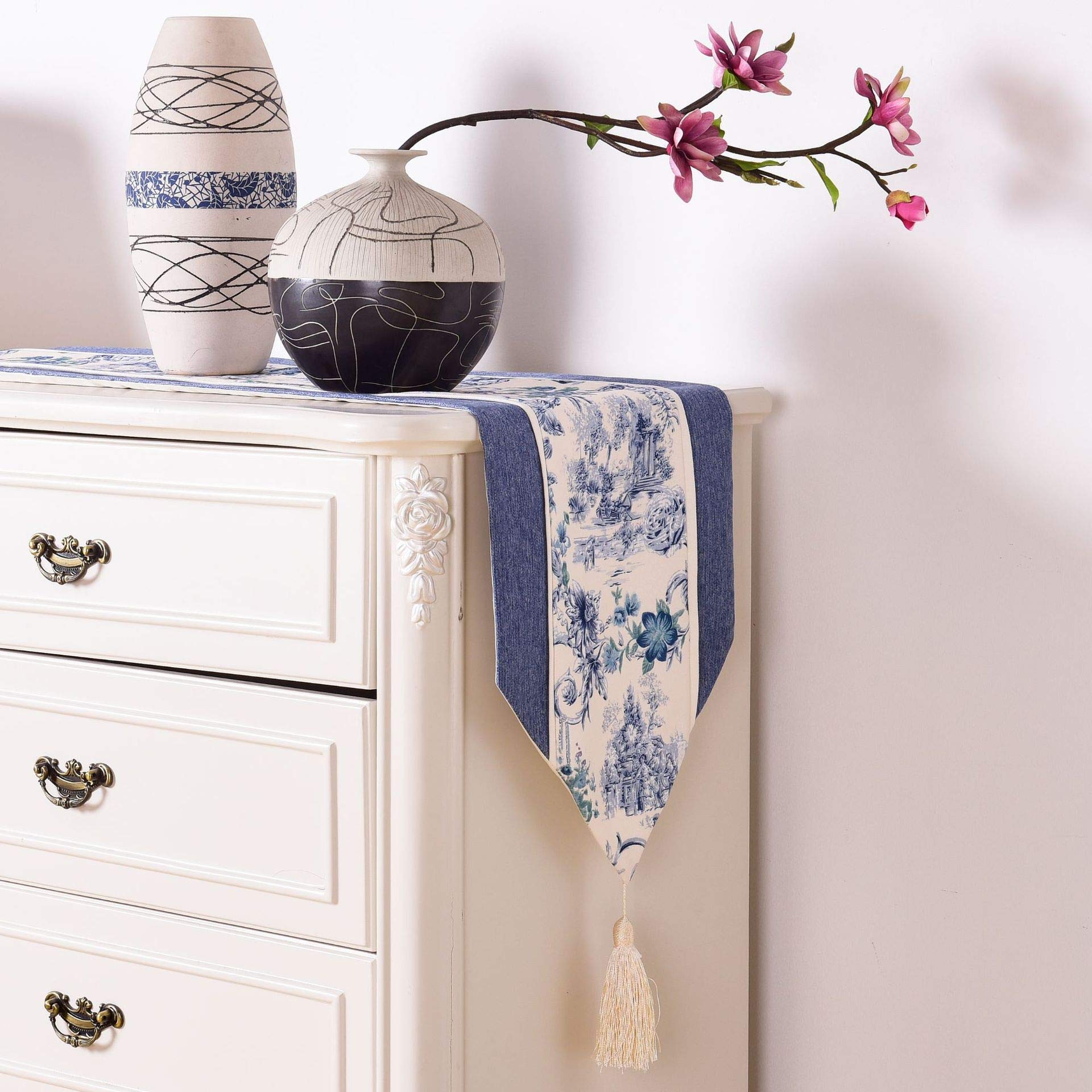 Wxyfl Bed Runner Scarf Bedding Table Flag Protection Decoration Chinese Style Blue Small Flower Bed Flag for Bedroom Hotel Soft and No Fading,32 * 210cmtableflag