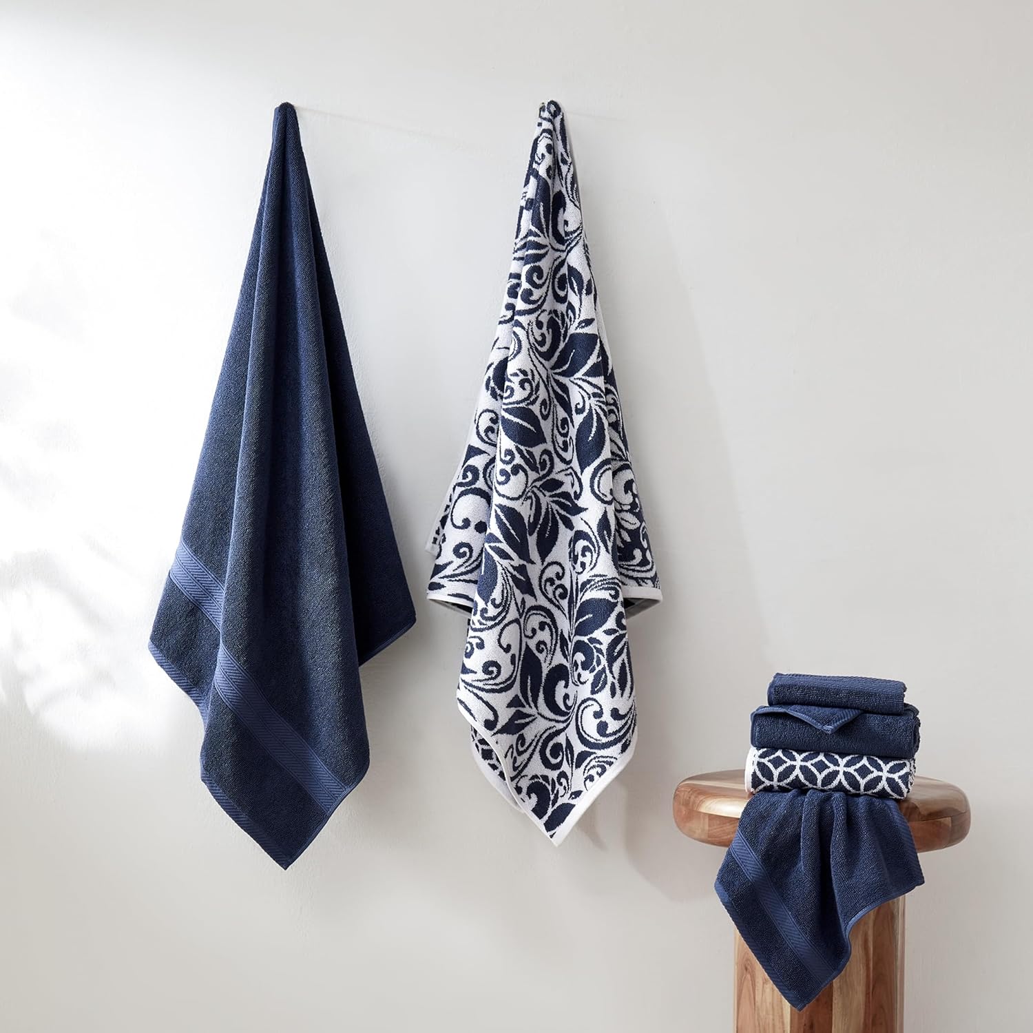 Modern Threads Trefoil Filigree 6-Piece 100% Cotton Towel Set – Reversible Yarn Dyed Jacquard – Includes 2 Bath Towels, 2 Hand Towels, 2 Washcloths – Absorbent, Quick Dry, Soft & Durable – Navy Blue - Image 4
