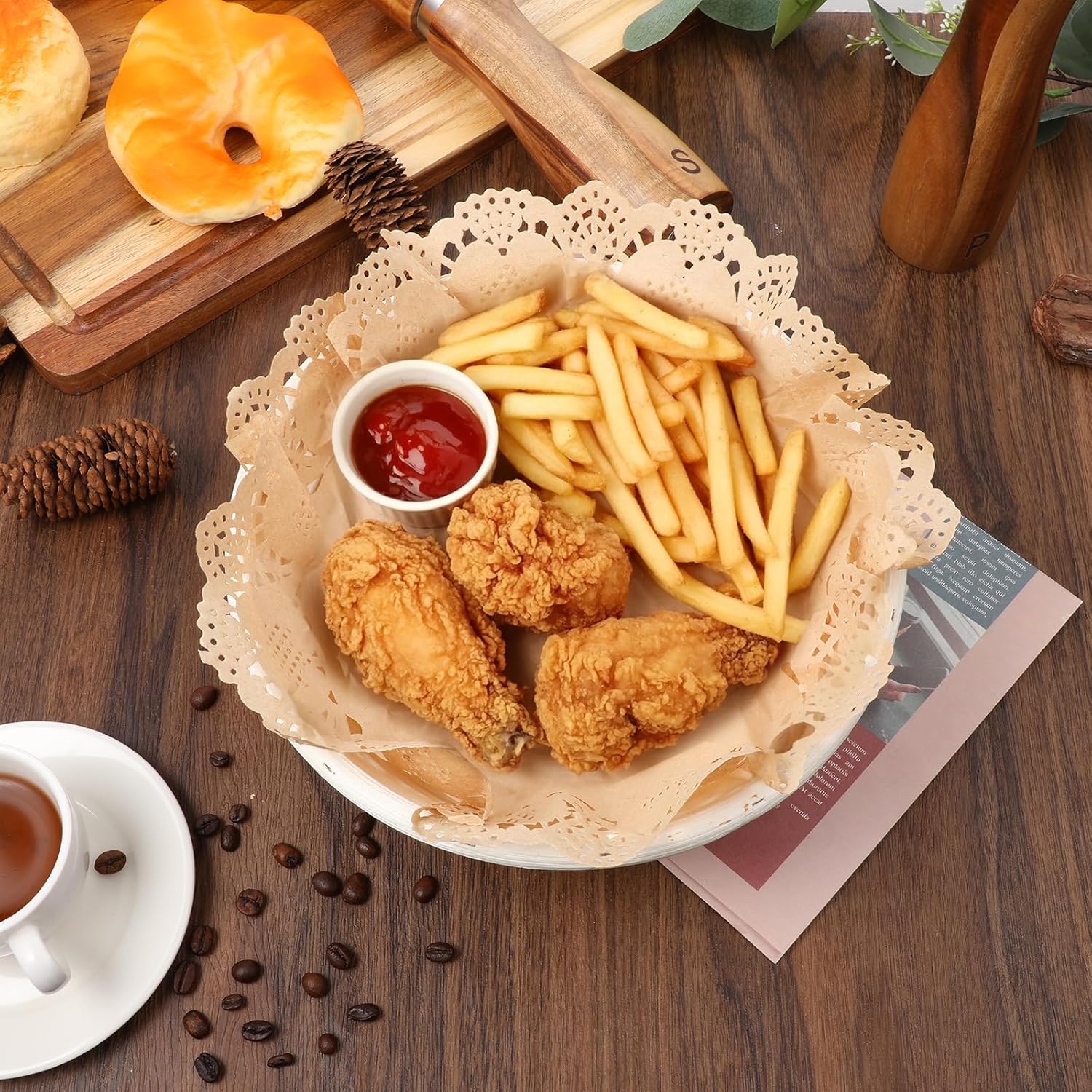 100pcs Paper Doilies Round Brown Paper Doilies 13.5inch Doilie for Dessert Trays Dollies Lace Papers for Tables Round Paper Placemats for Dining Tables Decorative Paper Placemats Cakes Desserts