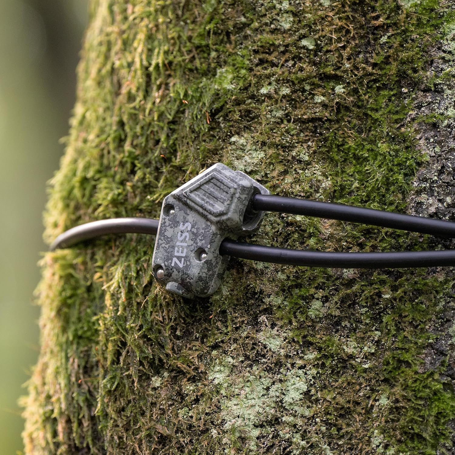 ZEISS Secacam Câble Antivol avec Clé – longueur 200 cm, Acier 8 mm Ultra-Résistant, Revêtement en Caoutchouc Anti-Intempéries, pour Caméra de Chasse, Surveillance et sécurité, 2 Clés Incluses