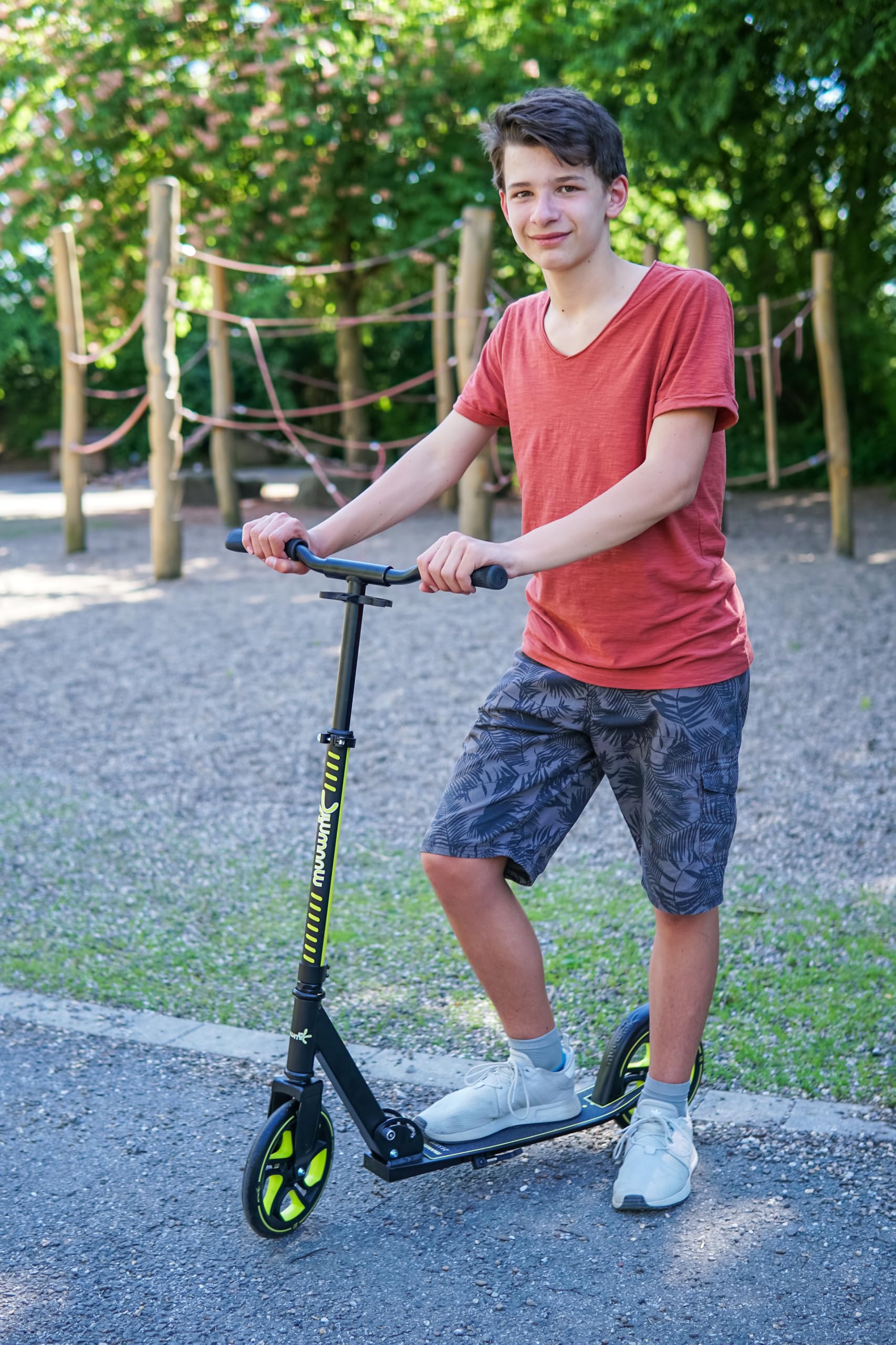 muuwmi - Trottinette Pro en Aluminium - 215 mm - ABEC 7 - Homologuée GS - Hauteur réglable - Plateau XL - Guidon BMX