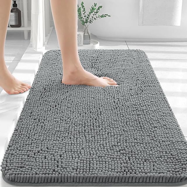 OLANLY Chenille Tapis de bain 20" x 30", Mat de salle de bain en peluche extra douce absorbante, à sec rapide à l'arrière en caoutchouc, tapis de bain lavables en machine pour le plancher de la salle de bains, baignoire et douche, accessoires de décoration à la maison, gris