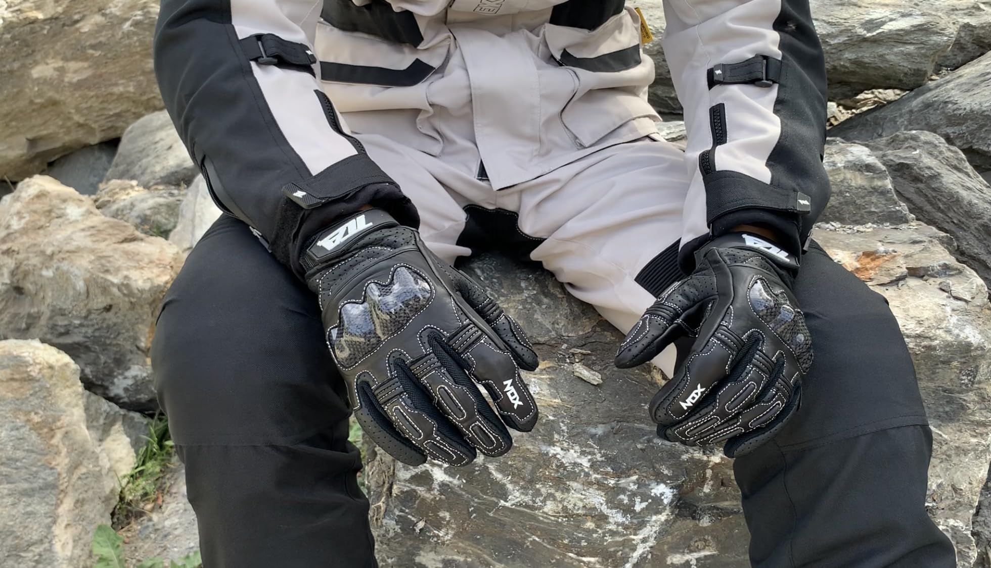 TLA NOX Gants Moto en Cuir avec Protections homologué CE,Poignet Court,2XS-5XL Hommes et Femmes.Gant Moto,Scooter,cafè Racer,tactiles,mi-Saison, Respirants, Haute Protection Contre Les Chocs