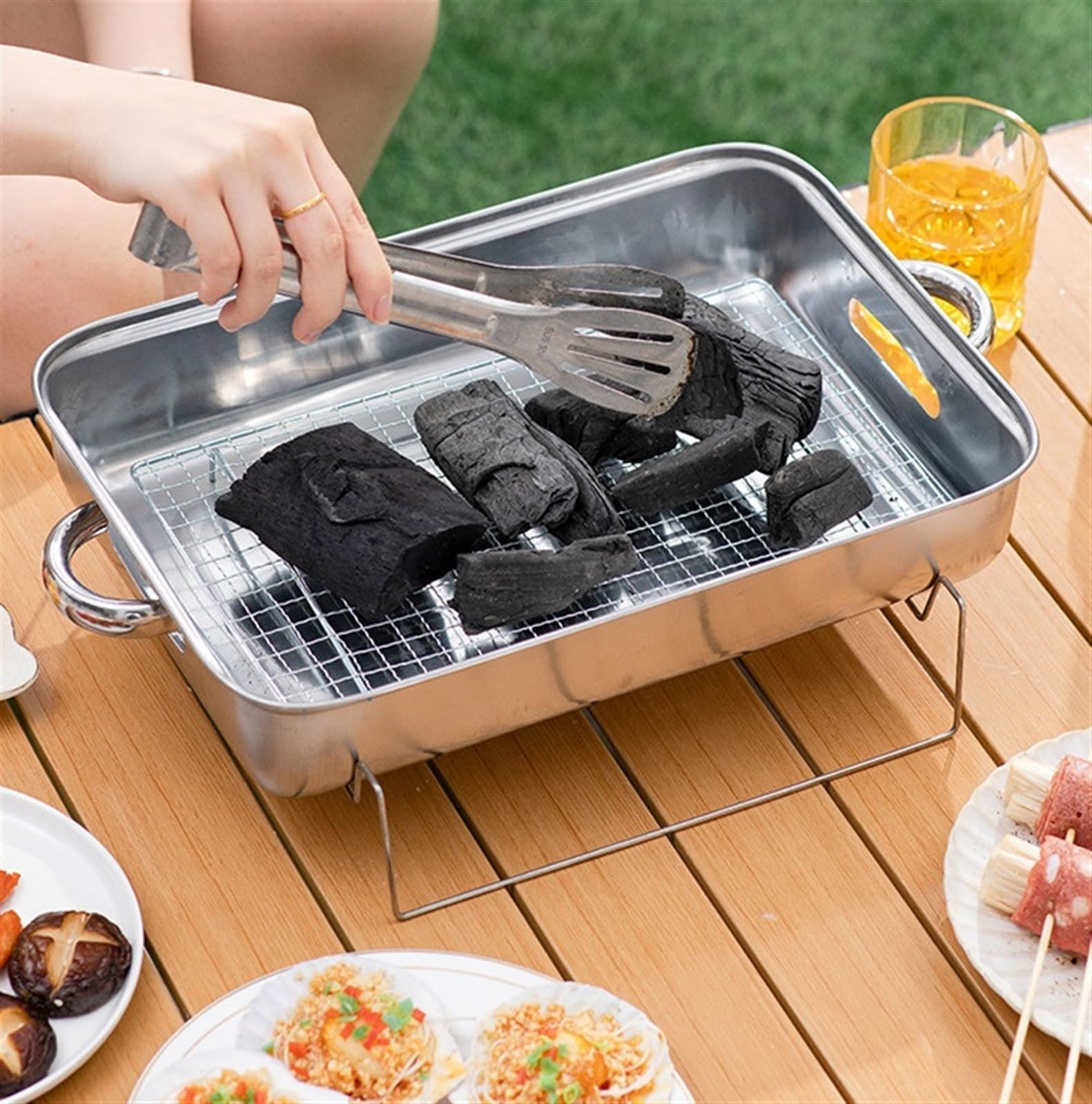 Grill Węglowy Pulpit Z Grillem Węglowym Ze Stali Nierdzewnej Do Pieszych Wędrówek Na Świeżym Powietrzu Grill Kempingowy