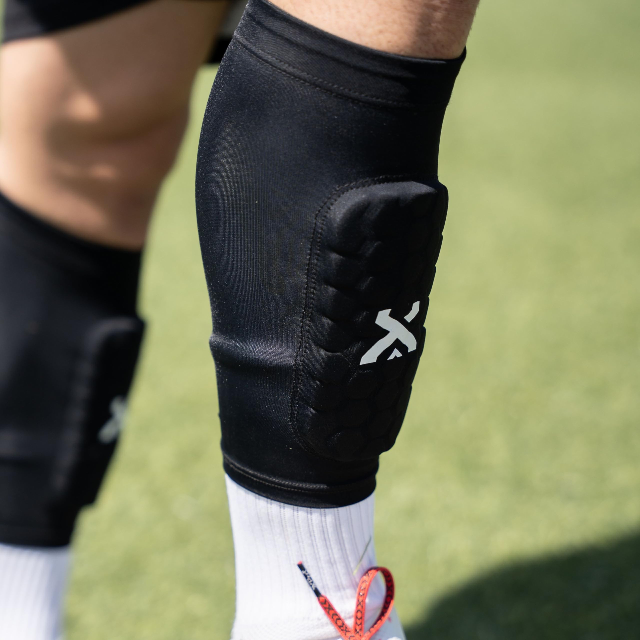 GEARXPro - Shin Pad Sleeve Parastinchi Calcio