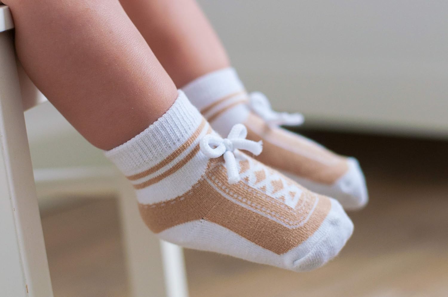 baby emporio Baby Socks – Shoe Look – Shoelace Detail – Non-Slip Gripper Soles – Cotton – 6 Pair Gift Box