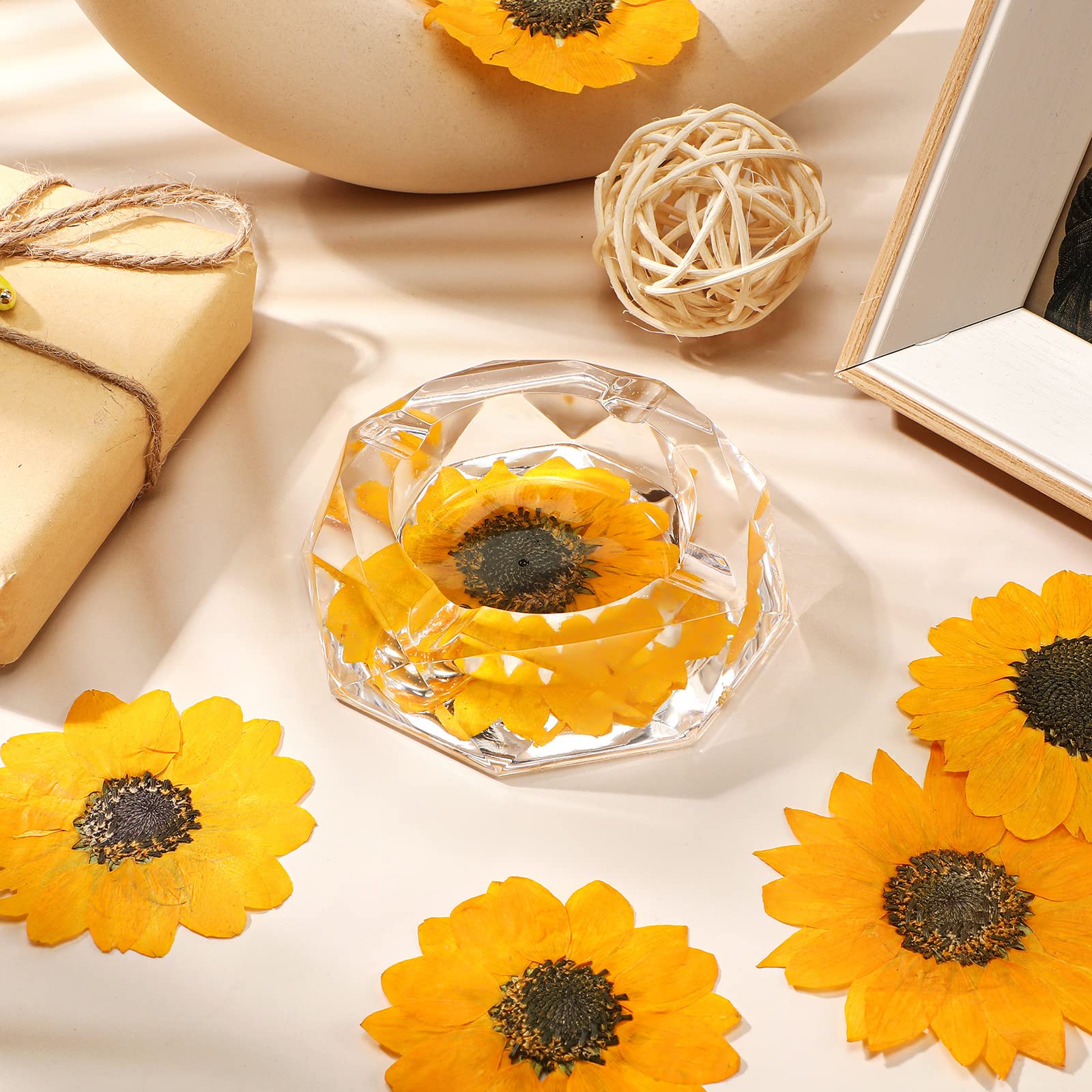 Gepresste Blumen zum Basteln, getrocknete, gepresste Sonnenblumen für Harz, Mini-Sonnenblumen, echte Natur, getrocknete Sonnenblumen, Großpackung, gelbe getrocknete Sonnenblumenblätter für Schmuck
