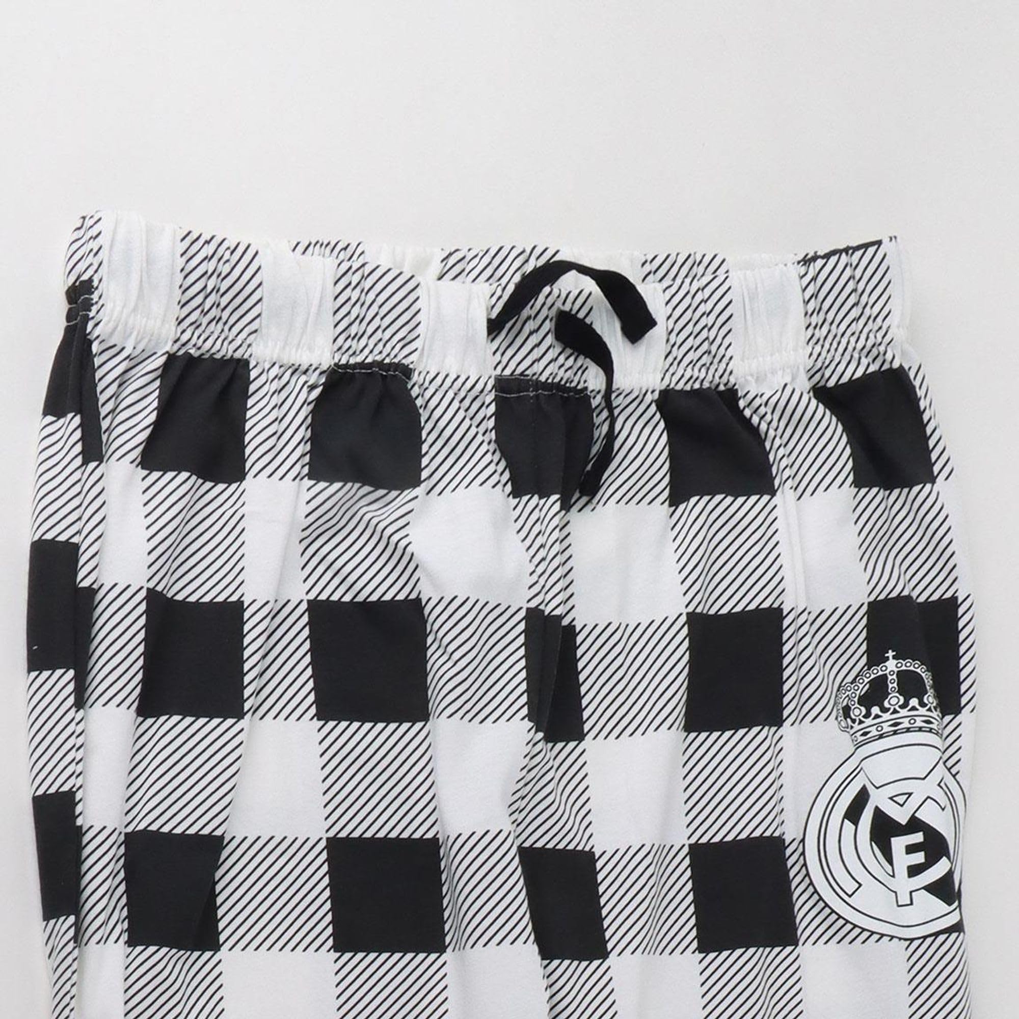 Pyjama Real Madrid pour des Nuits Confortables et relaxantes – Pyjama Officiel du Real Madrid au Design Unique, Blanc, XL