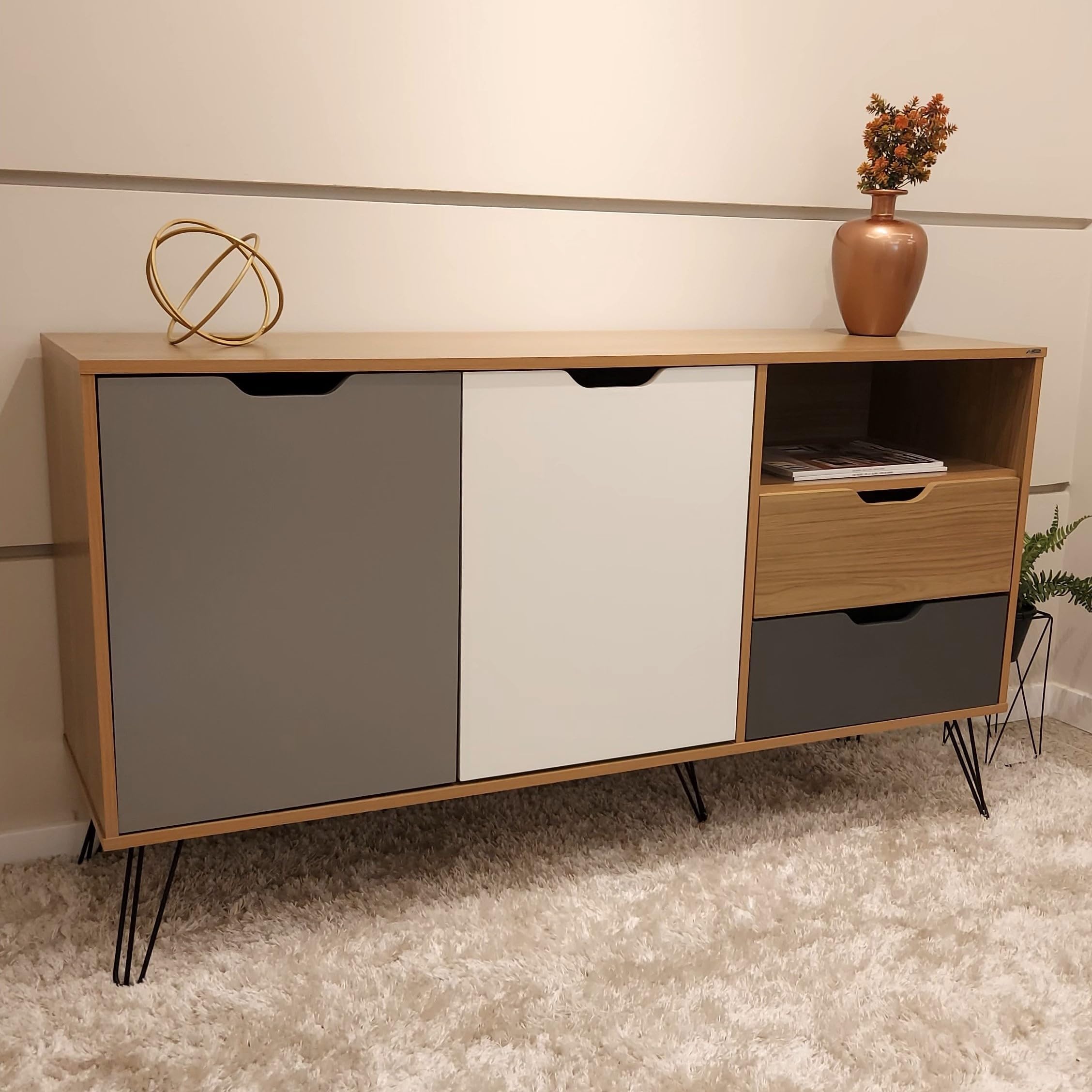 MOMMA HOME Aparador, Buffet, Salón Comedor 2 Puertas y 2 cajones, Modelo Estocolmo, Acabado en Roble, Blanco, Gris Oscuro y Claro Medidas: 140 cm (Ancho) x 40 cm (Fondo) x 65 cm (Alto)