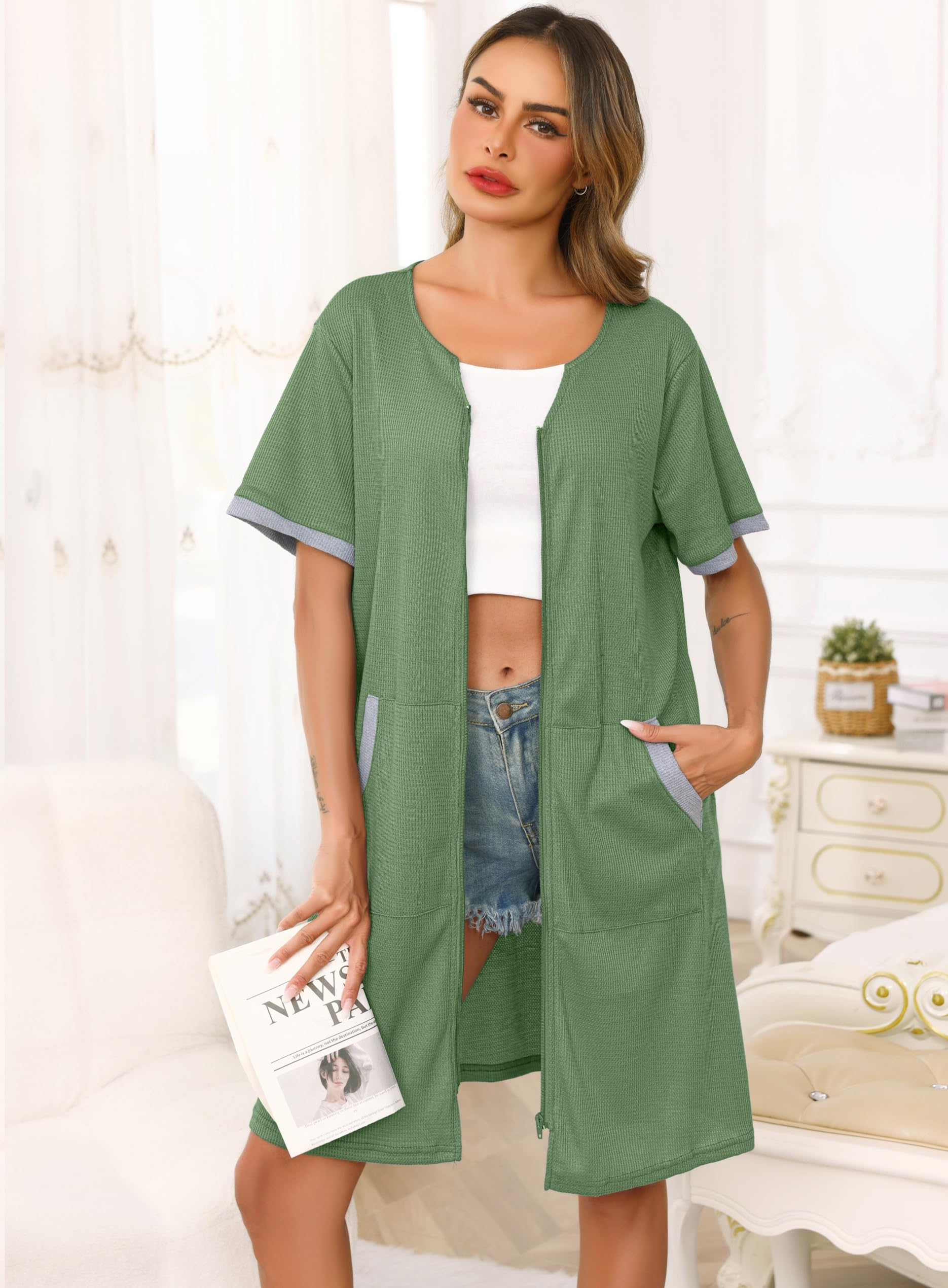 Lovasy Peignoir Femme à Fermeture Éclair Peignoir Kimono Gaufré à Manches Courtes Robe de Chambre Léger Longueur du Genou Loungewear avec Poches