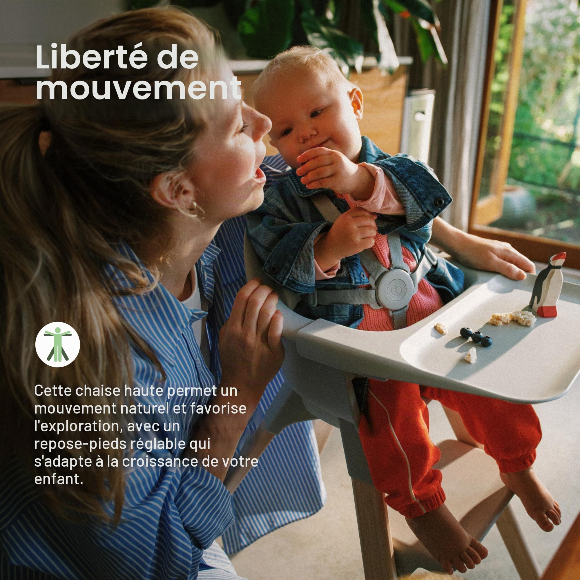 Stokke Clikk Chaise haute portable pour bébé avec plateau, repose-pieds et harnais – Assemblage facile sans outil pour la maison et les voyages, 6 mois à 3 ans, blanc