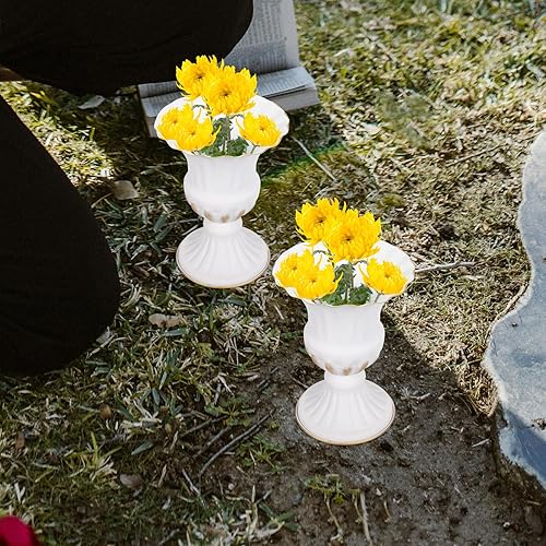 Miniatura 2 de HOLIDYOYO Maceta clásica para urna, 2 piezas de jarrón conmemorativo para cementerio, maceta de hierro, soporte para trompeta, jarrón de trompeta,