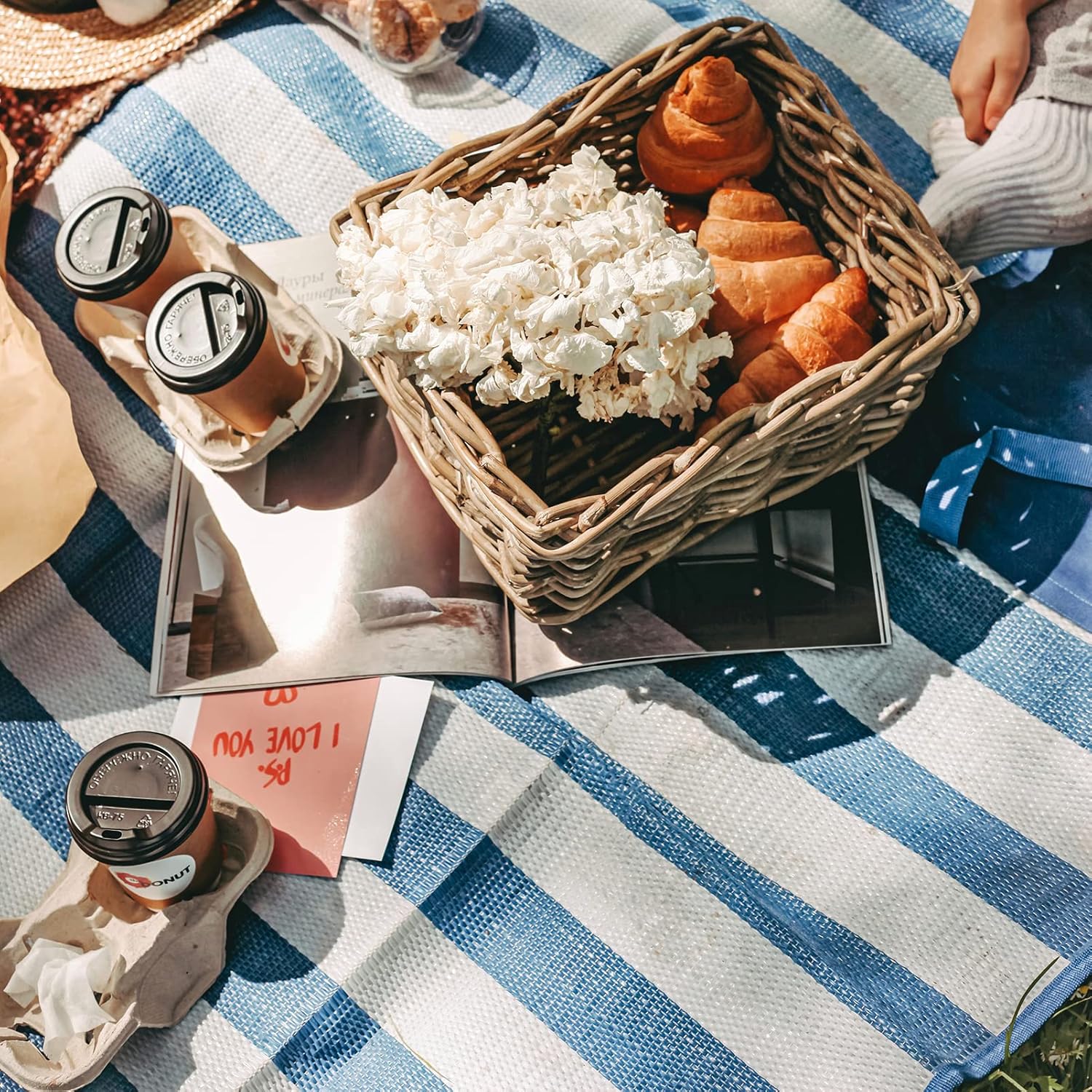 4 Cup Drink Carriers Disposable Coffee Take Out Trays 100 Pcs Pack Pulp Fiber Delivery Cups Holder for Hot and Cold Drinks