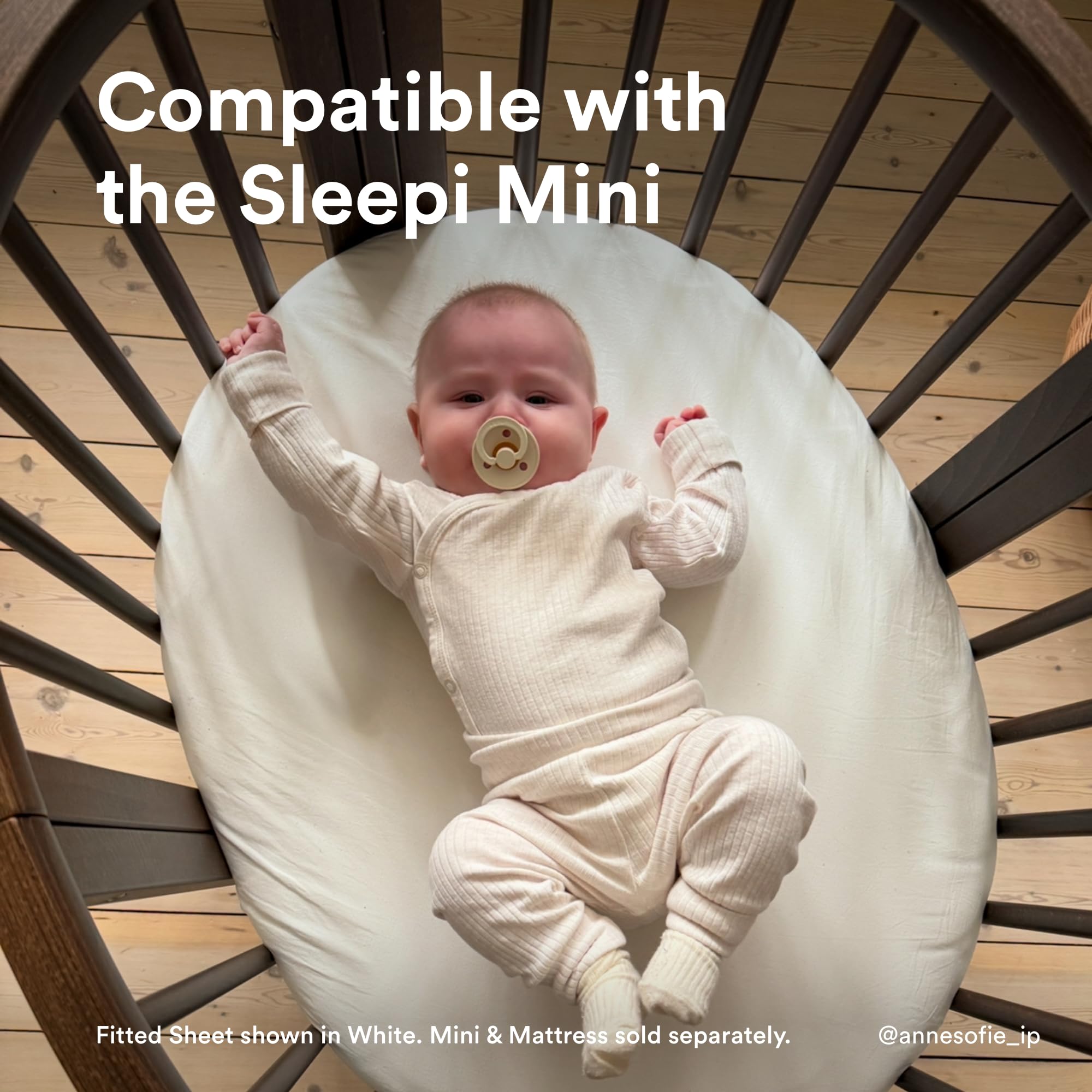 Stokke Sleepi Mini Fitted Sheet V3, Flower Ecru | Compatible with Sleepi Mini Mattress V3 - Washable