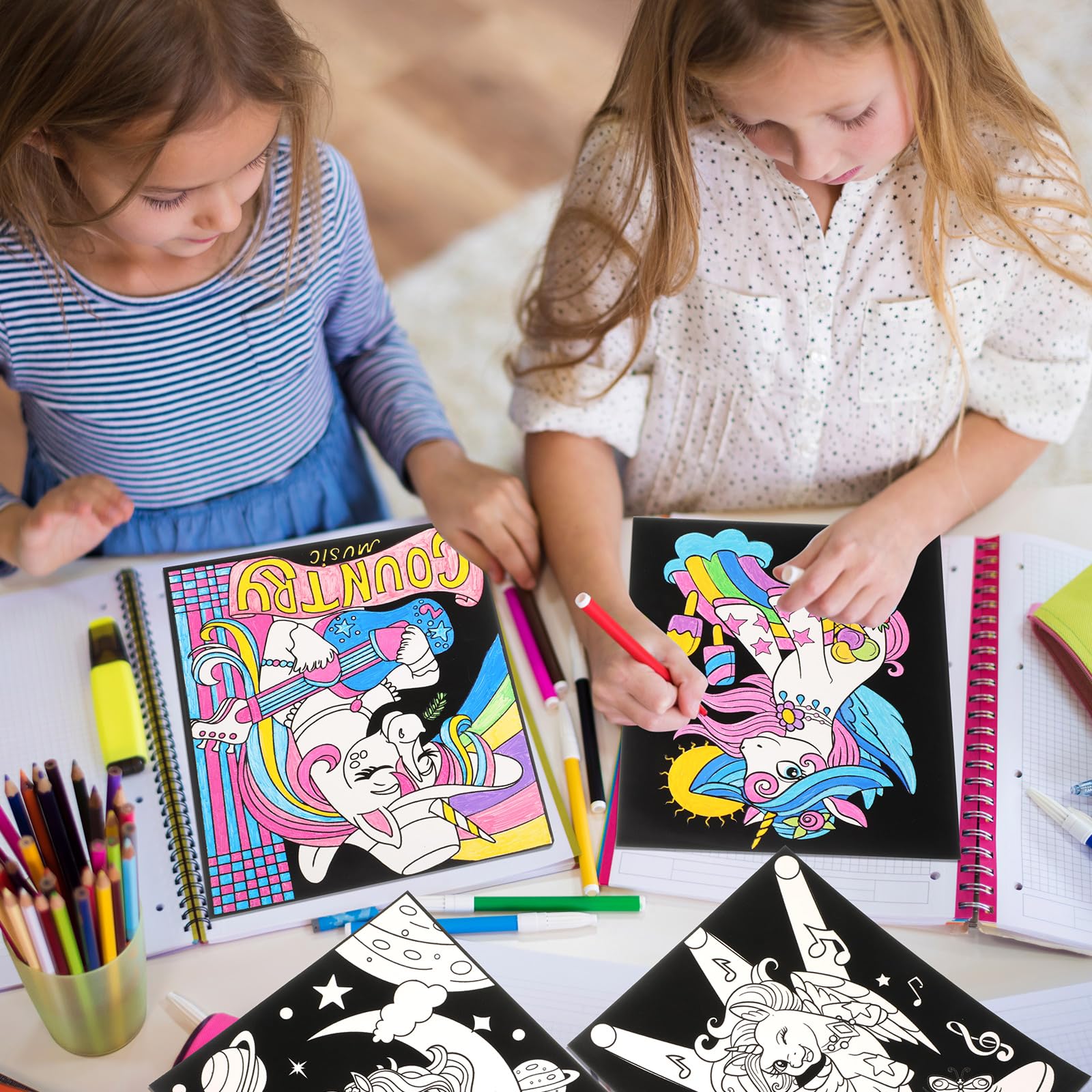 Zhanmai Lot de 24 Affiches à Colorier en Velours Licorne pour Enfants