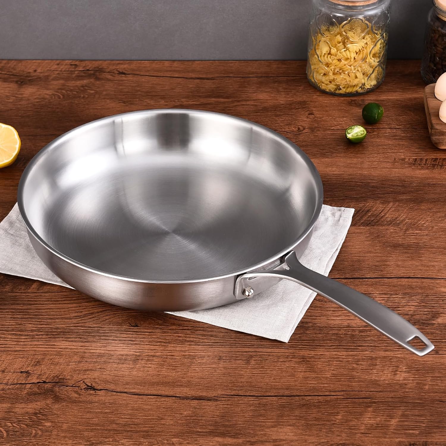 Inqibee 8.5-10-12 Inch Tri-Ply Stainless Steel Frying Pan set of 3 with a Lid,Skillets,Induction Cooking Pans,Pots and Pans Set,Oven and Dishwasher Safe,Detachable Handle. - Image 8