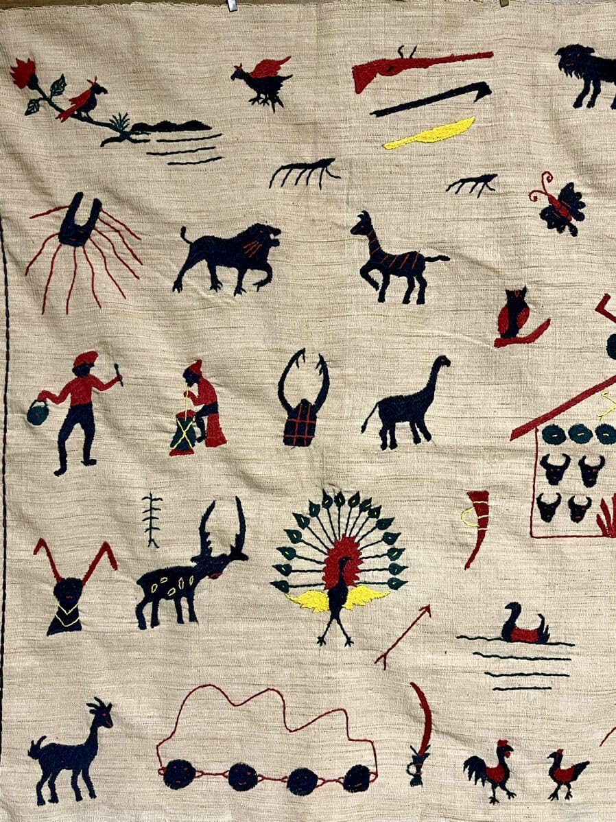 Amazon.co.jp: ナガ族 刺繍 布 マルチカバー タペストリー 壁掛け