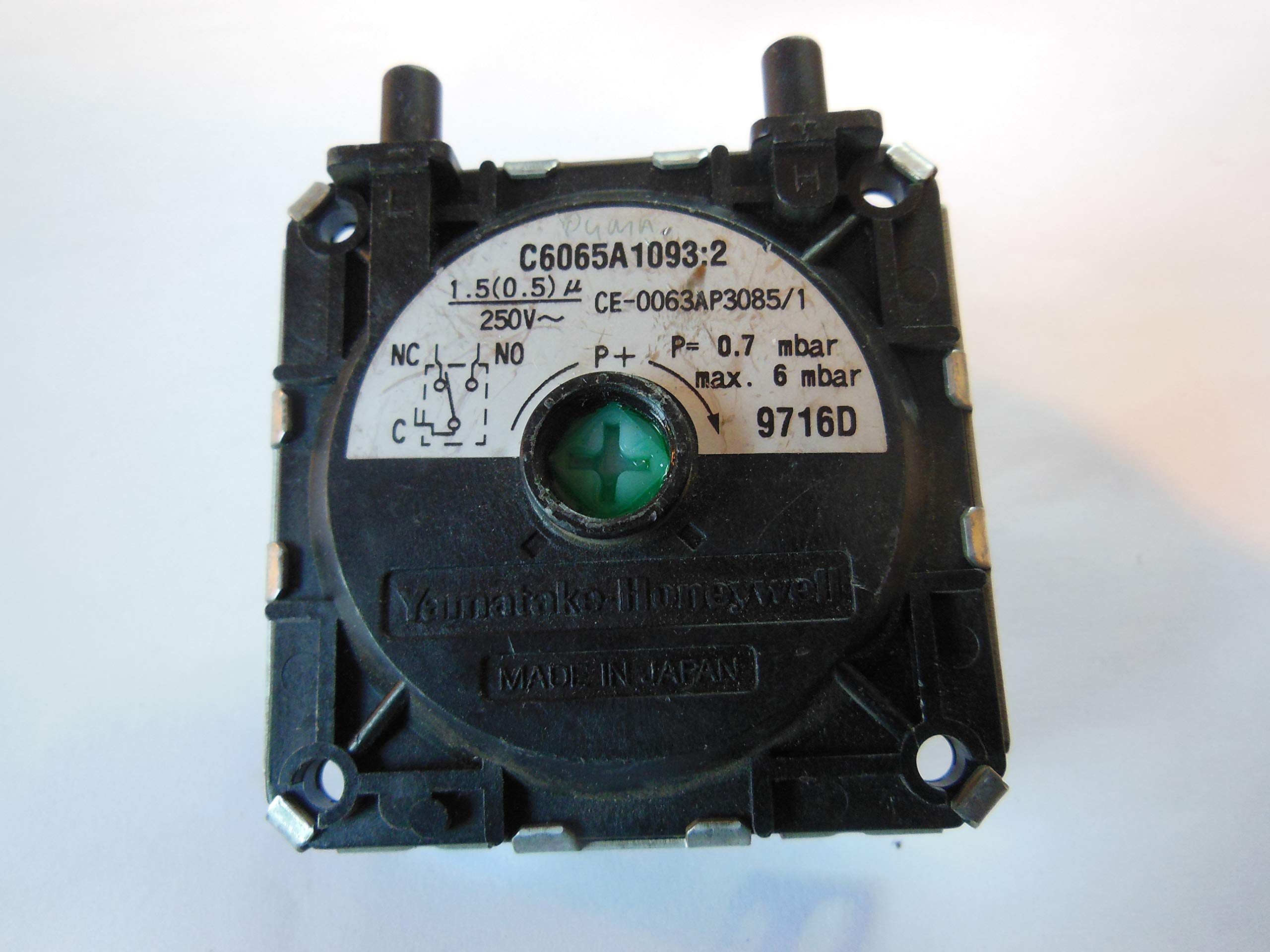 POTTERTON Combi 100 AIR Flow Switch. (STD) 10/18753