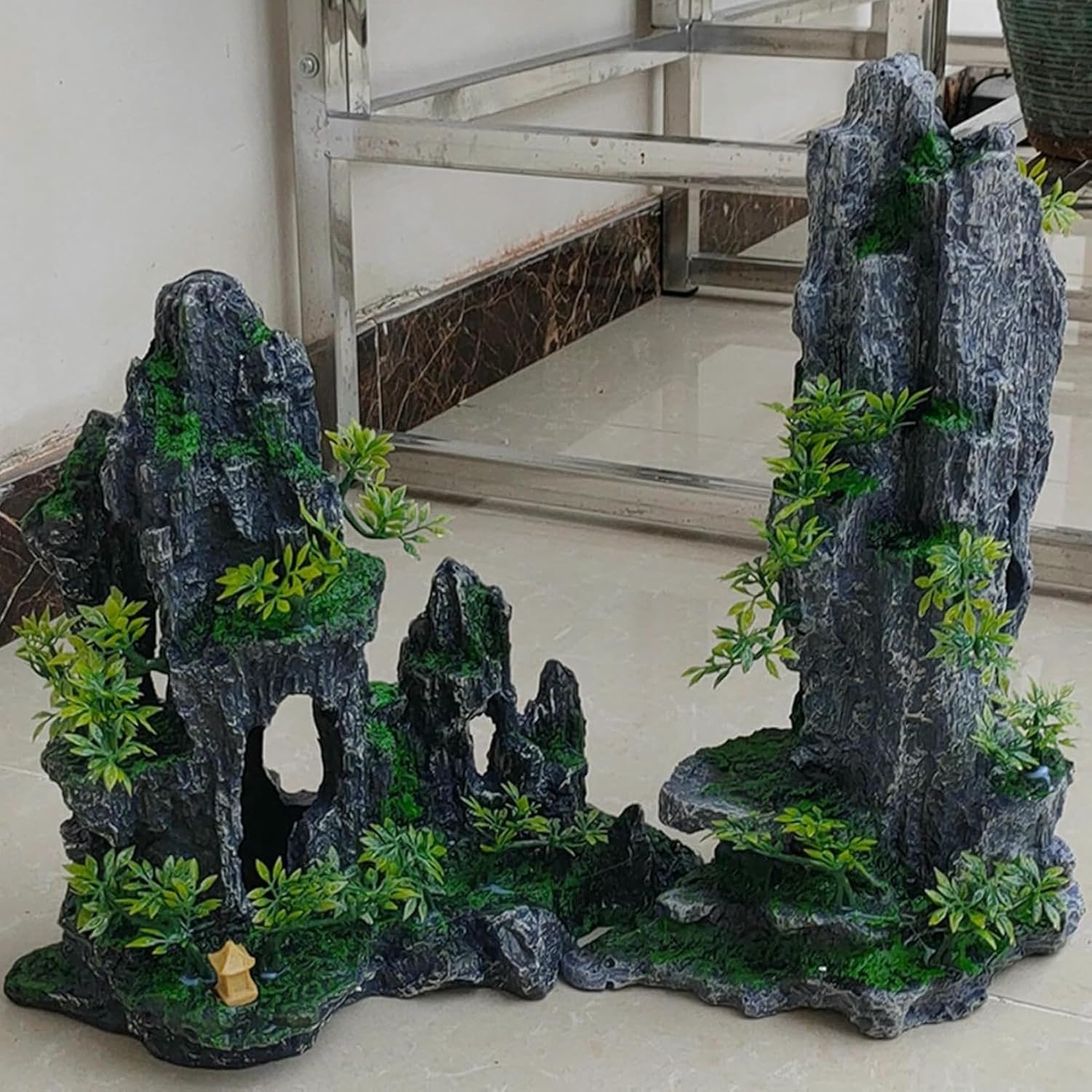 Rock Cover for Yard Artificial Landscape Rocks Fake Rock for Fish Tank Landscaping, Resin Material Outdoor Faux Rock for Landscaping Lawns and Gardens