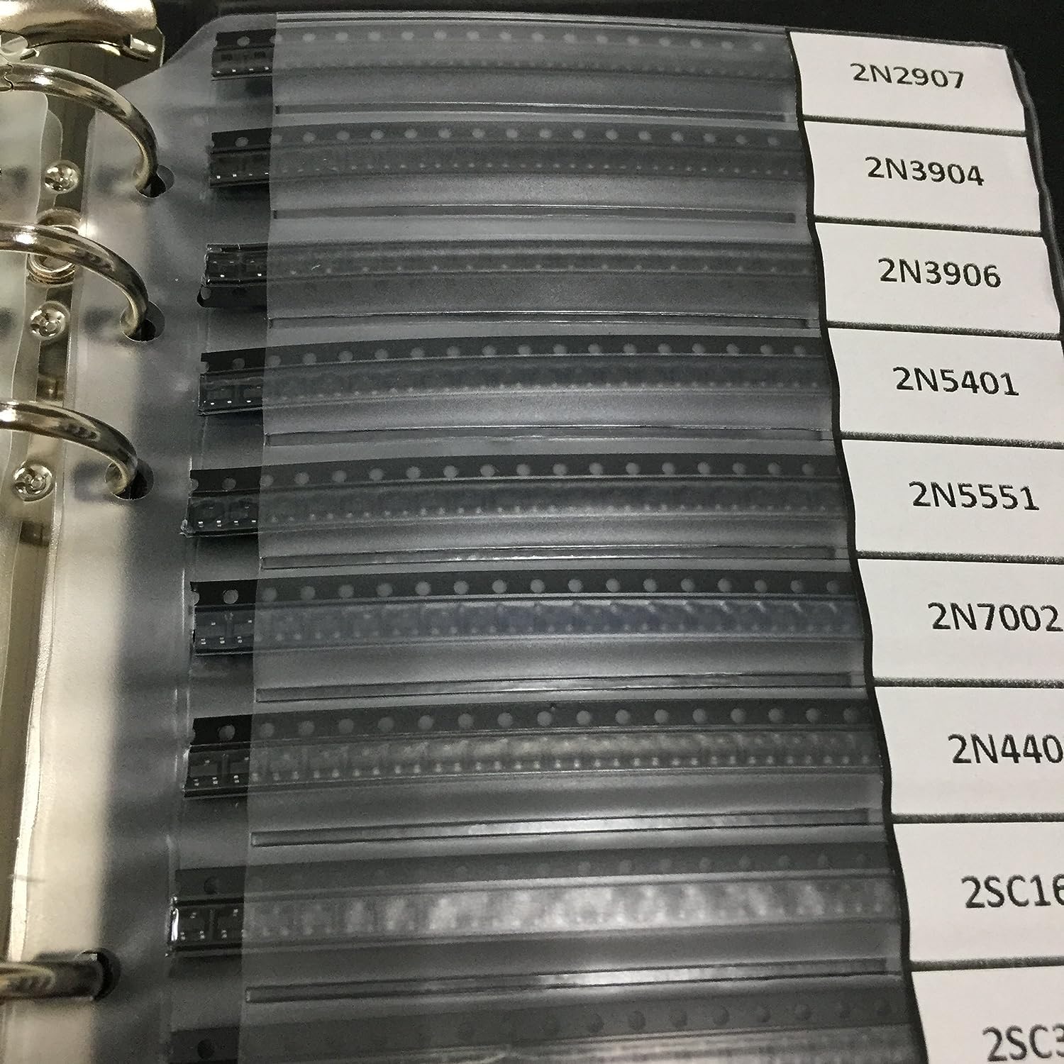 Dispositivos electrónicos 36 tipos x 25 piezas Kit surtido de transistores SMD de uso común Libro de muestra surtido