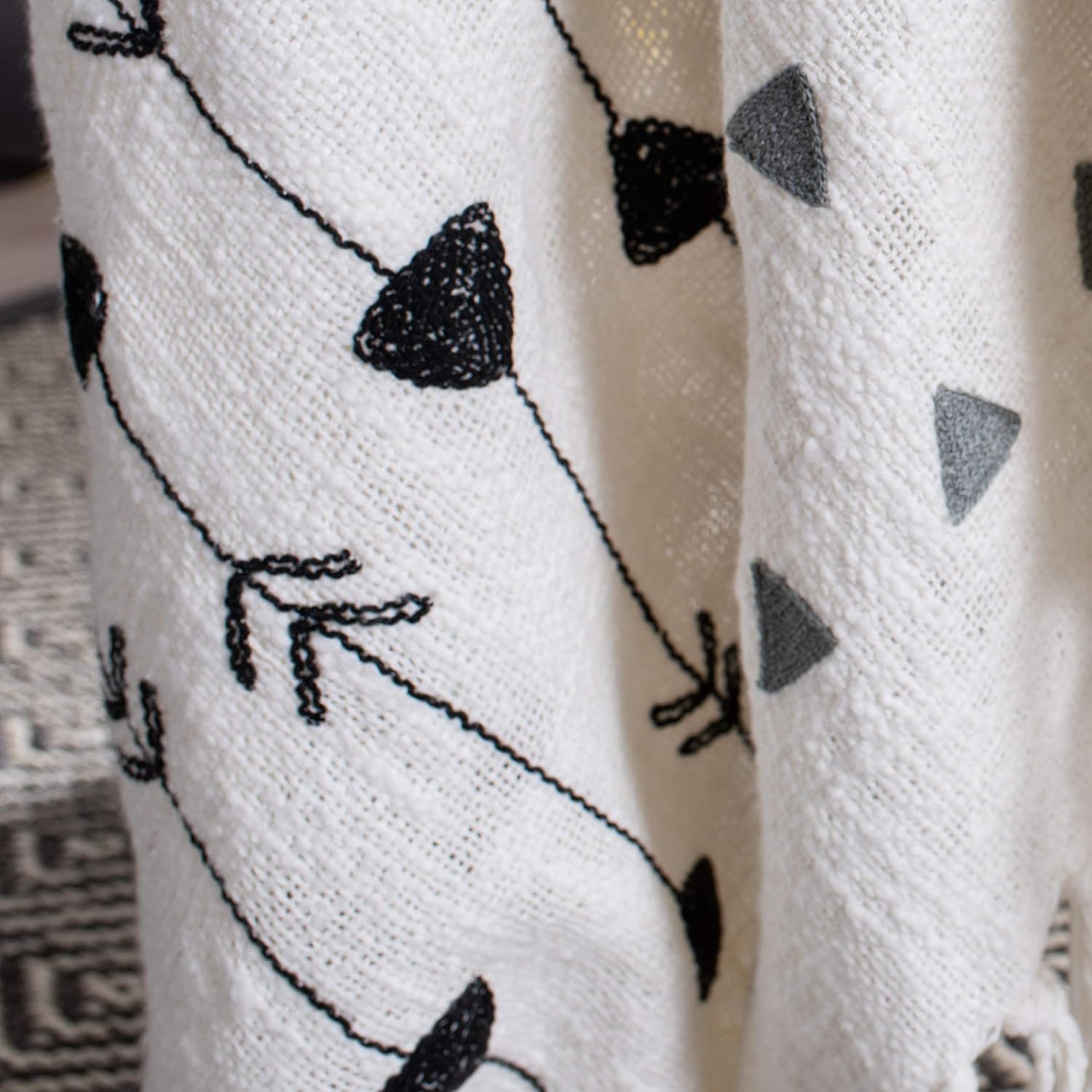 SAFAVIEH Penton Fringe Throw