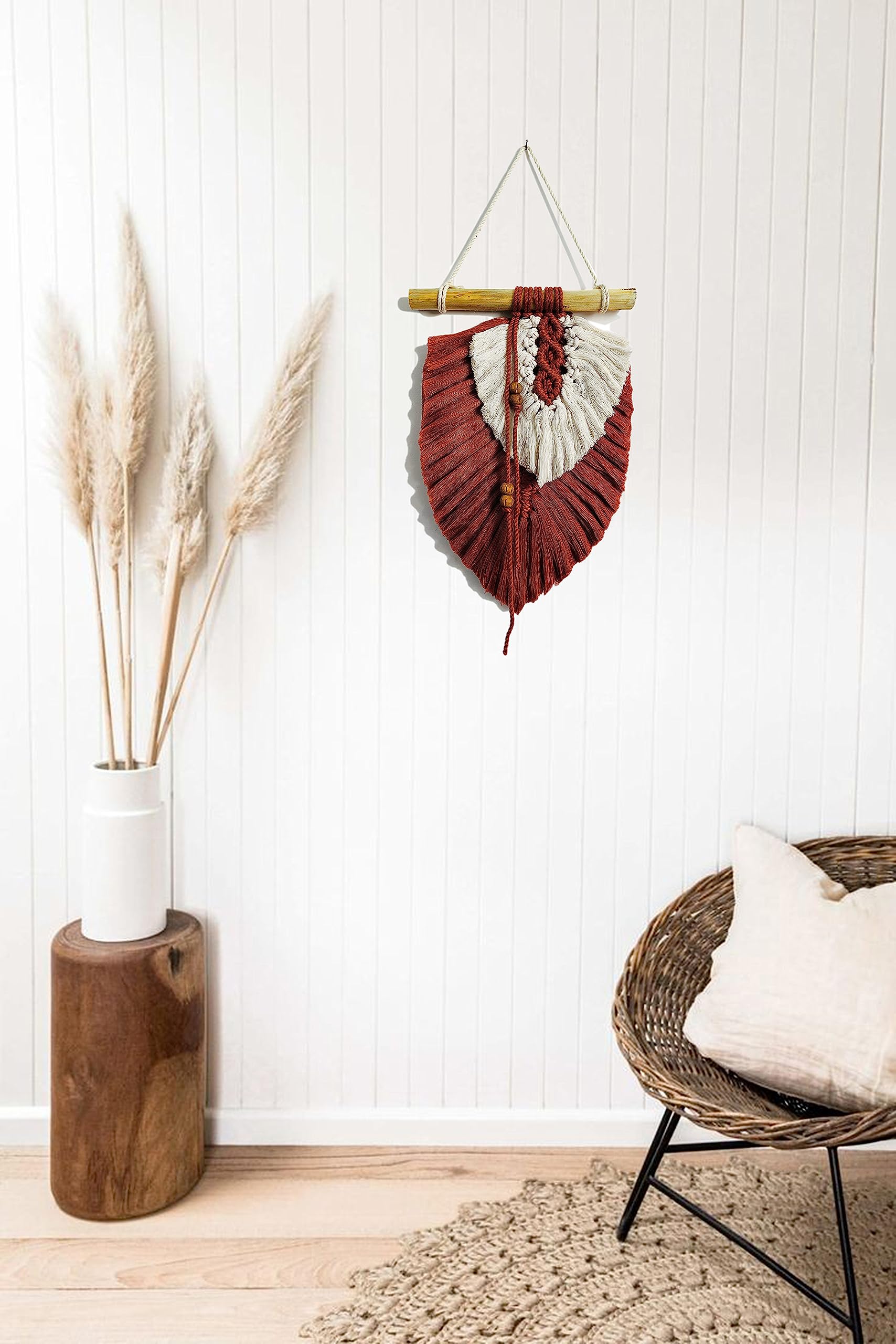 Anam Nice Dream Macrame Wall Hanging Feather Leaf, Boho Decor Cotton Macrame Cord Wall Art with Wooden Beads (brown)