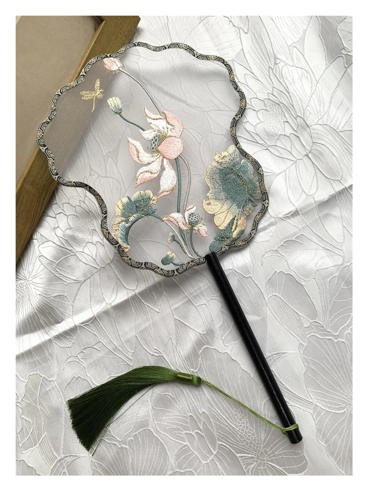 Éventail Hanfu brodé accessoire de danse et shooting photo de studio