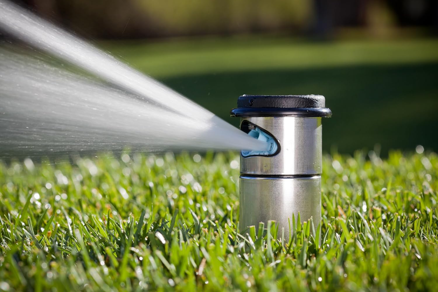 Hunter I-25 Rotor Sprinkler Head, 4" Pop-Up with Stainless Steel Riser, Adjustable Arc 50°–360°, Spray Distance 37'–71', Gear Drive Sprinkler w/Check Valve (I2504SS)