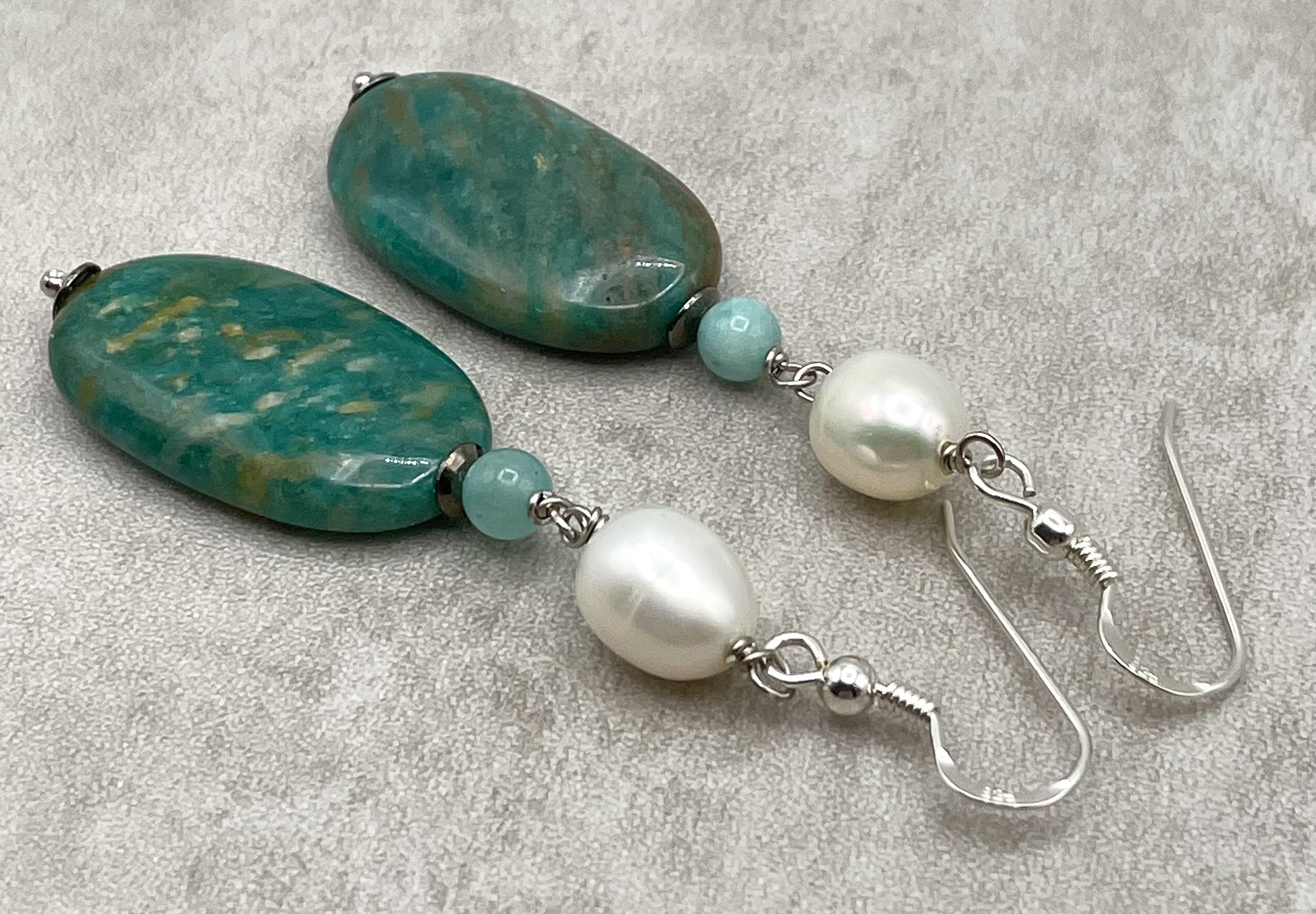 Orecchini con Amazzonite Turchese e Perle Bianche, Pendenti Lunghi, Argento 925, Gioielli Pietre Dure Naturali, Regalo per Lei, Bijoux