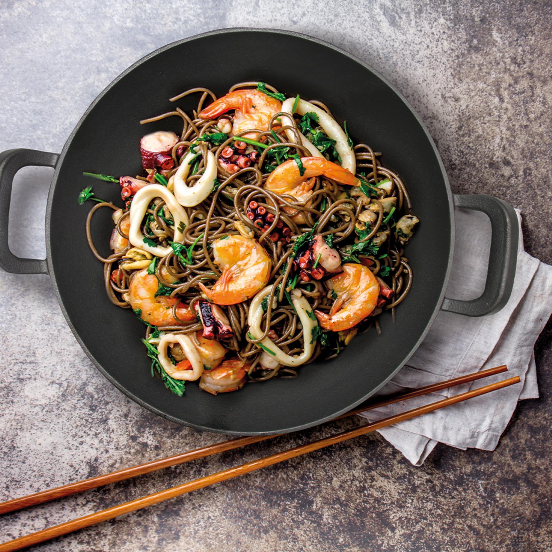 Gusseisen Wok 34cm optimal für Gasbrenner | Robuster Cast Iron Grill-Wok | Geeignet für Gasgrill Kohlegrill Induktionsherd | Wokpfanne für Nudeln Reis Gemüse