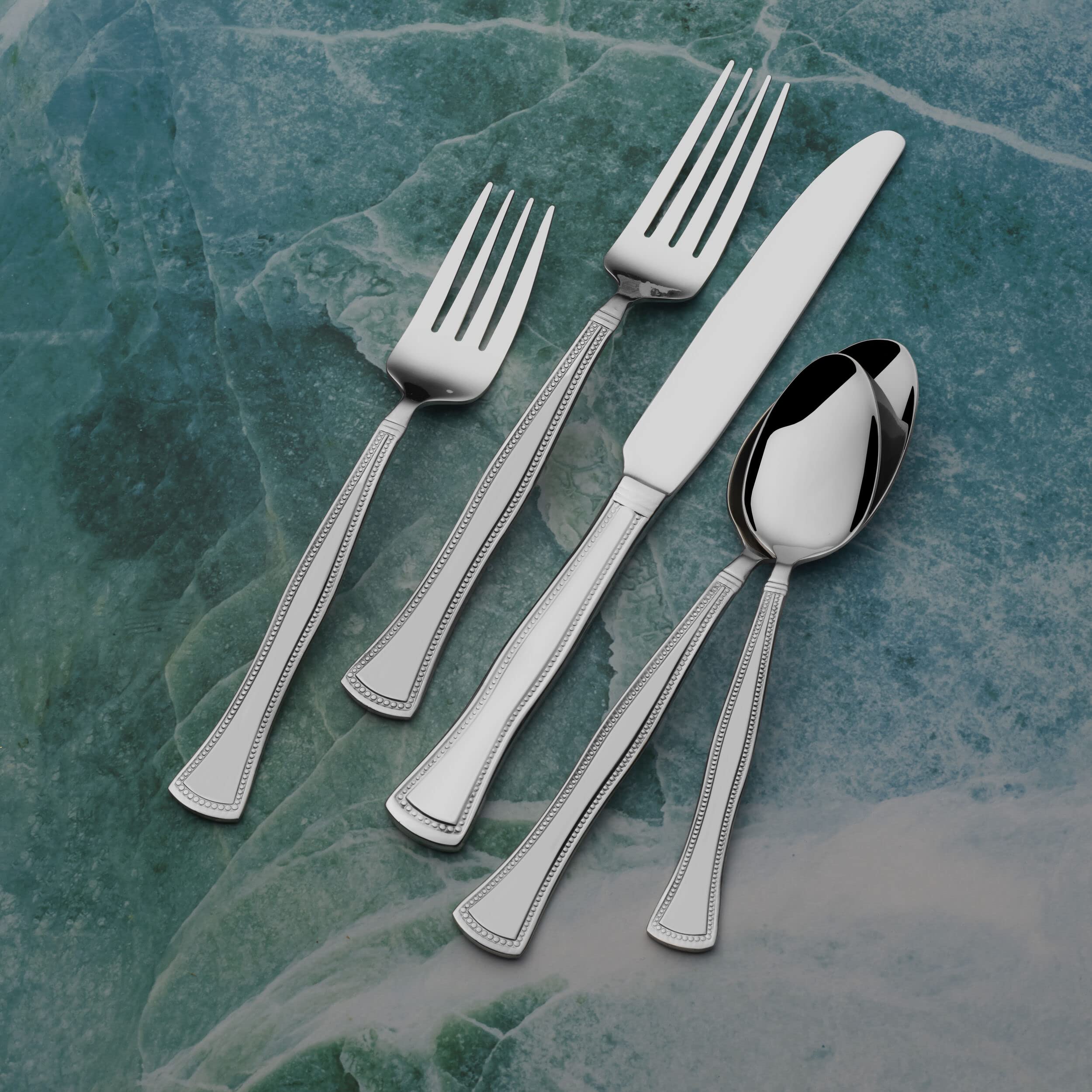 Amazon.com: Gourmet Basics by Mikasa 5121258 Chadwick 20-Piece