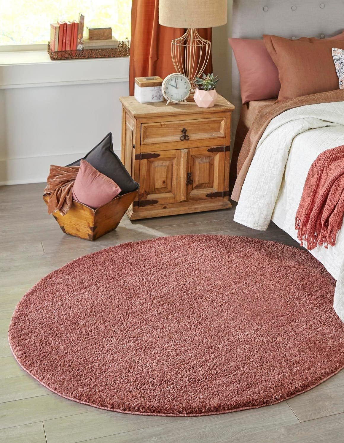Unique Loom Jill Zarin Shaggy Chic Collection Area Rug - Shaggy (3' 3'' Round, Pomegranate Red)