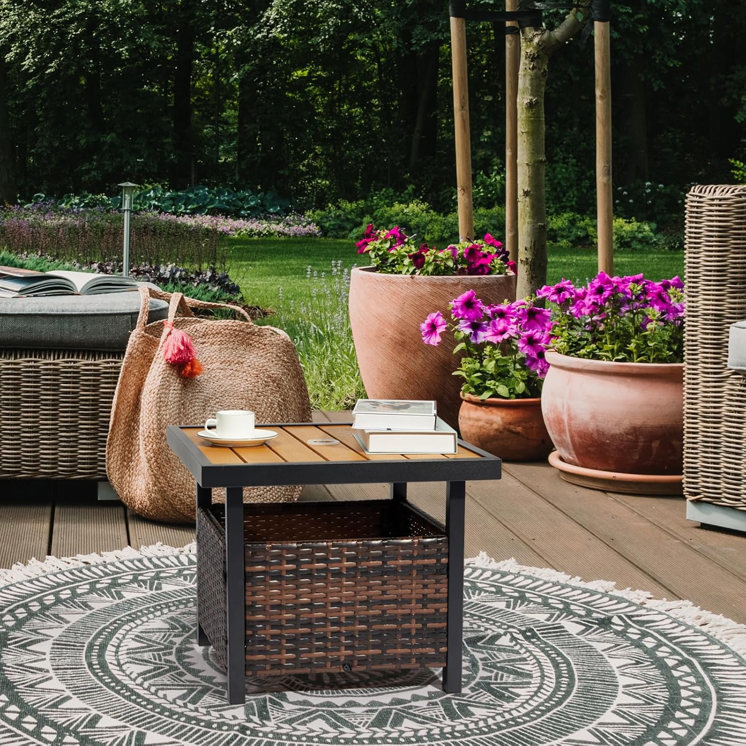 Generic Outdoor Wicker Side Table with Umbrella Hole & Storage Space, Square PE Rattan End Table for Patio Garden Poolside Deck, Brown