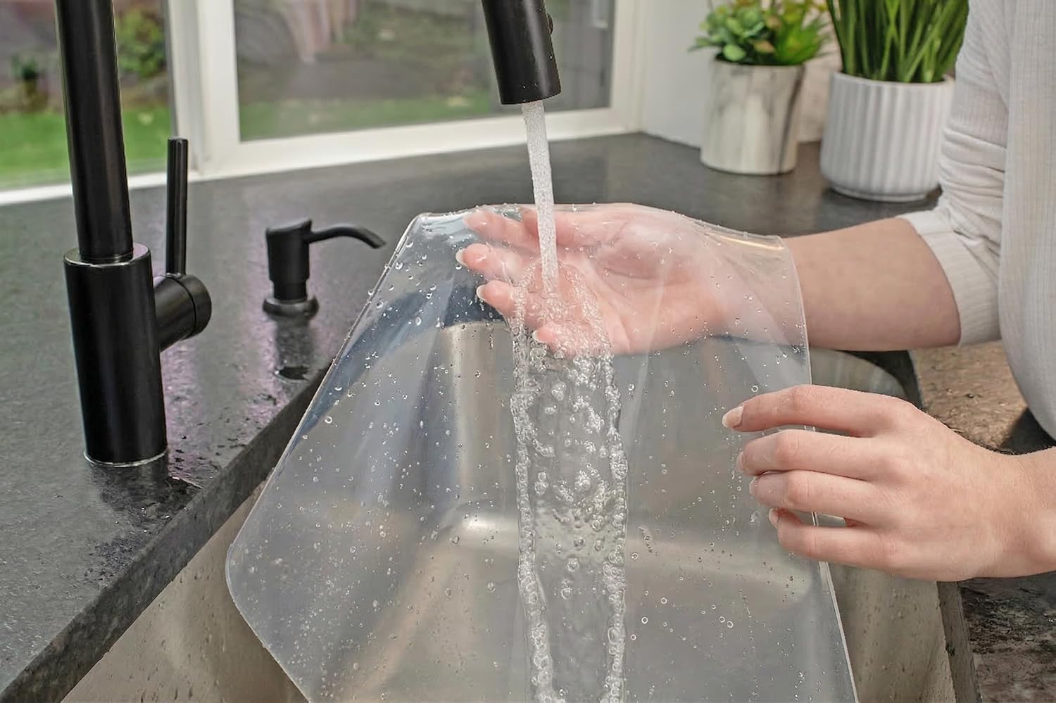 GASARÉ, Set of 2, Extra Large, Thick, Silicone Mats for Kitchen Counter, Heat Resistant Mats, Countertop Protector, Non-Slip, Easy to Clean, 25 x 17 Inches x 1.4mm, Clear