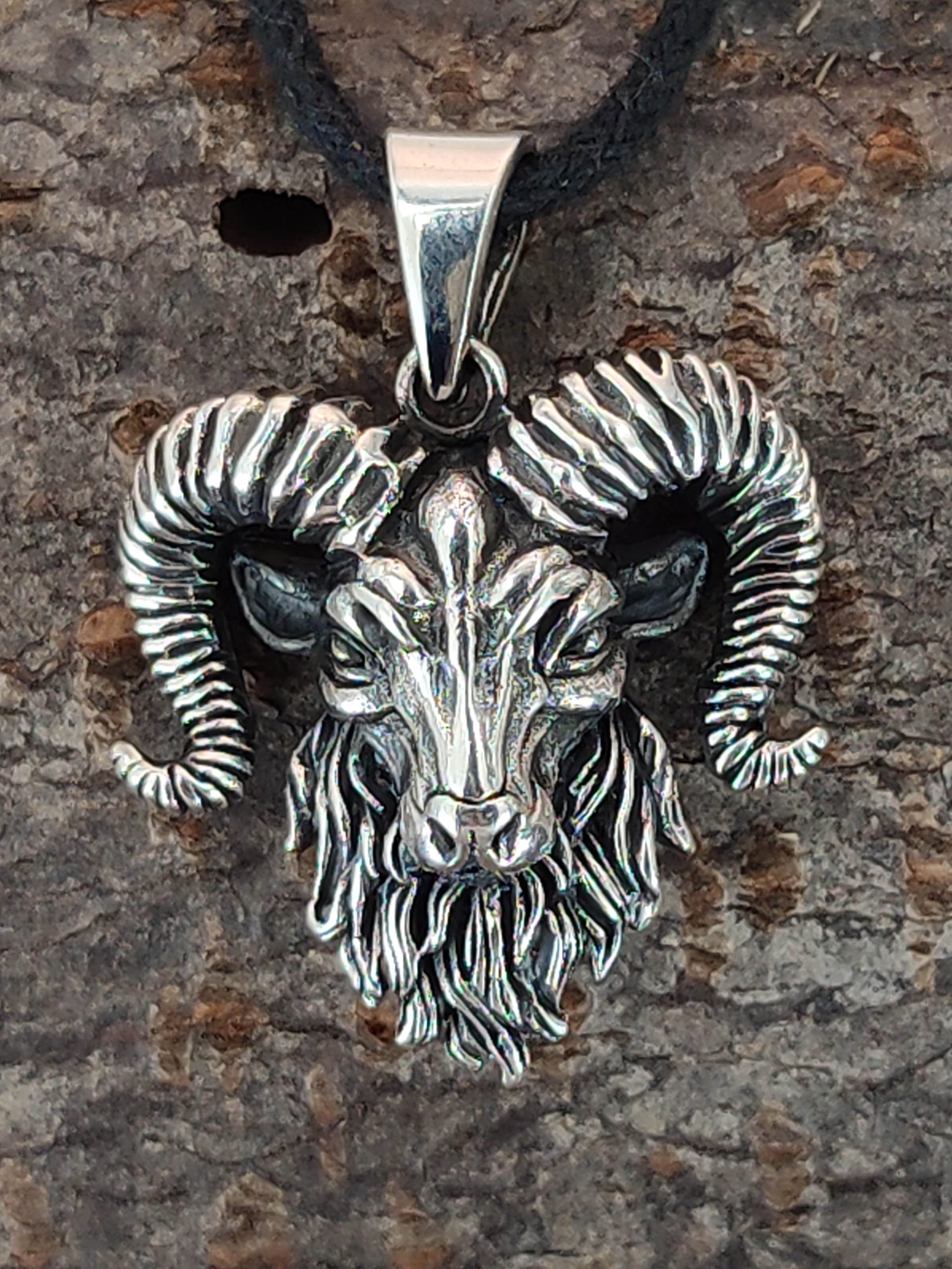 Kiss of Leather Widderkopf Anhänger aus 925 Sterling Silber, Si. 432